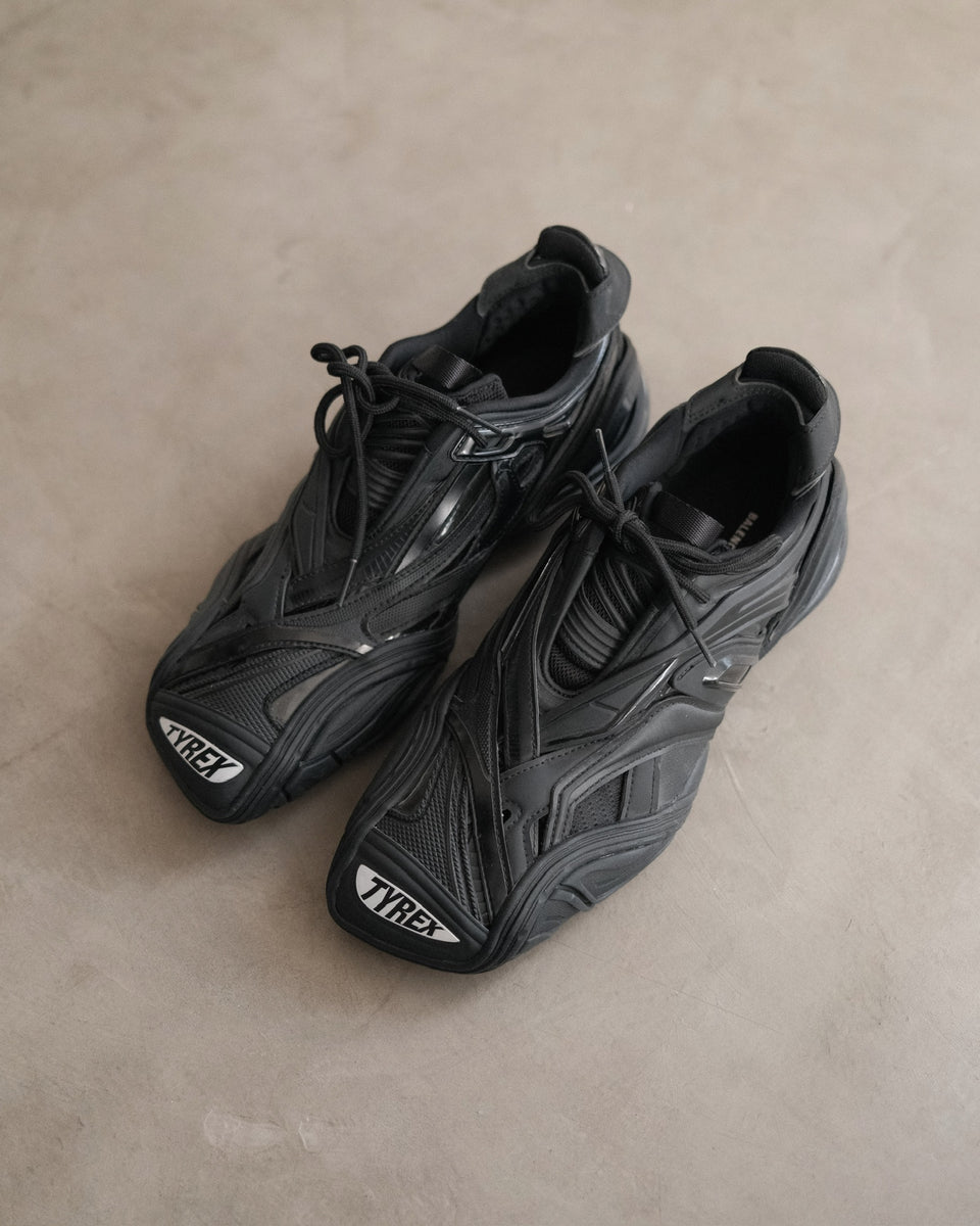 0ACCF4BB-04D4-44DB-8B00- 