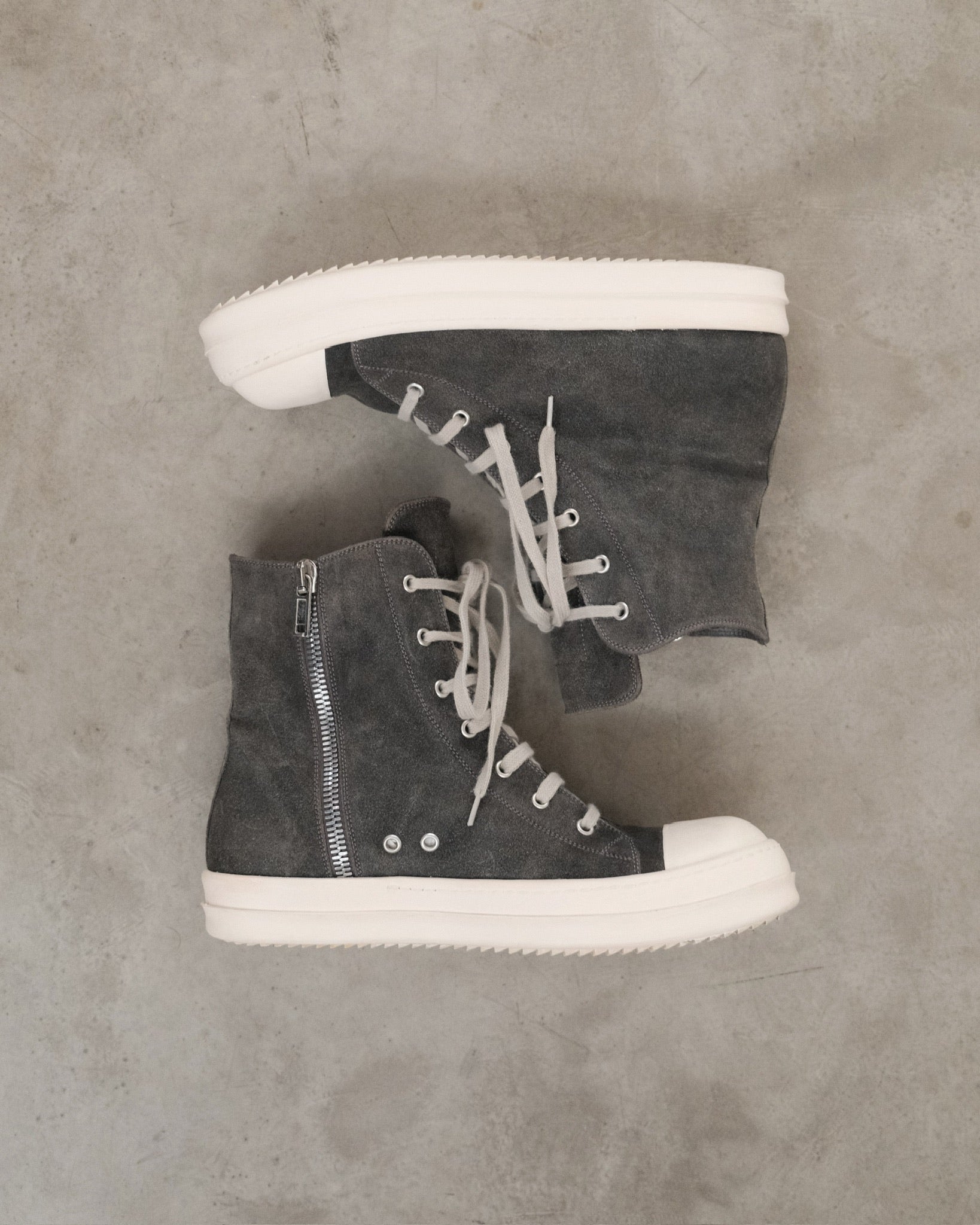 FW23 RICKOWENS Suede Dark Dust Ramones