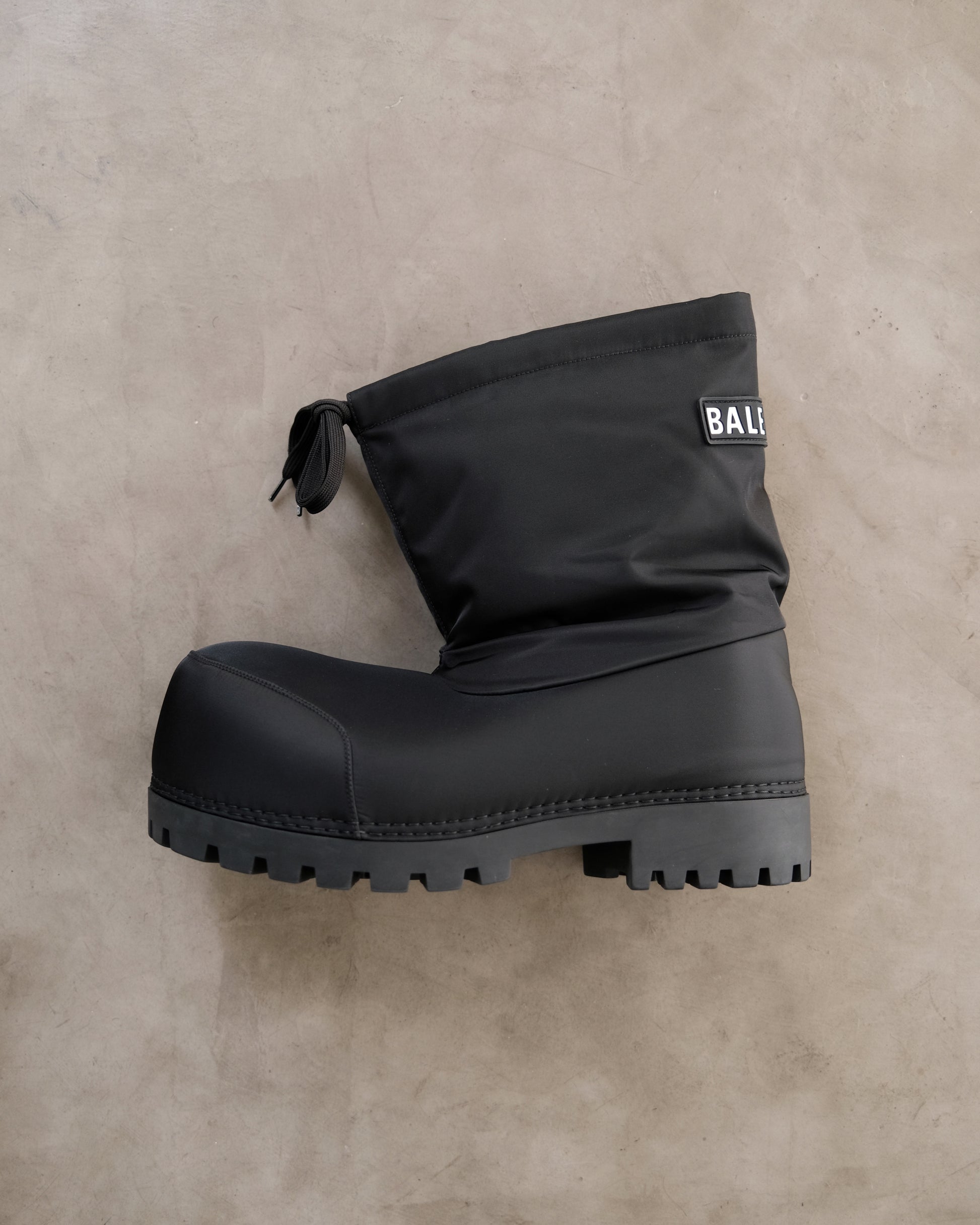 BALENCIAGA Alasca Low Snow Boots