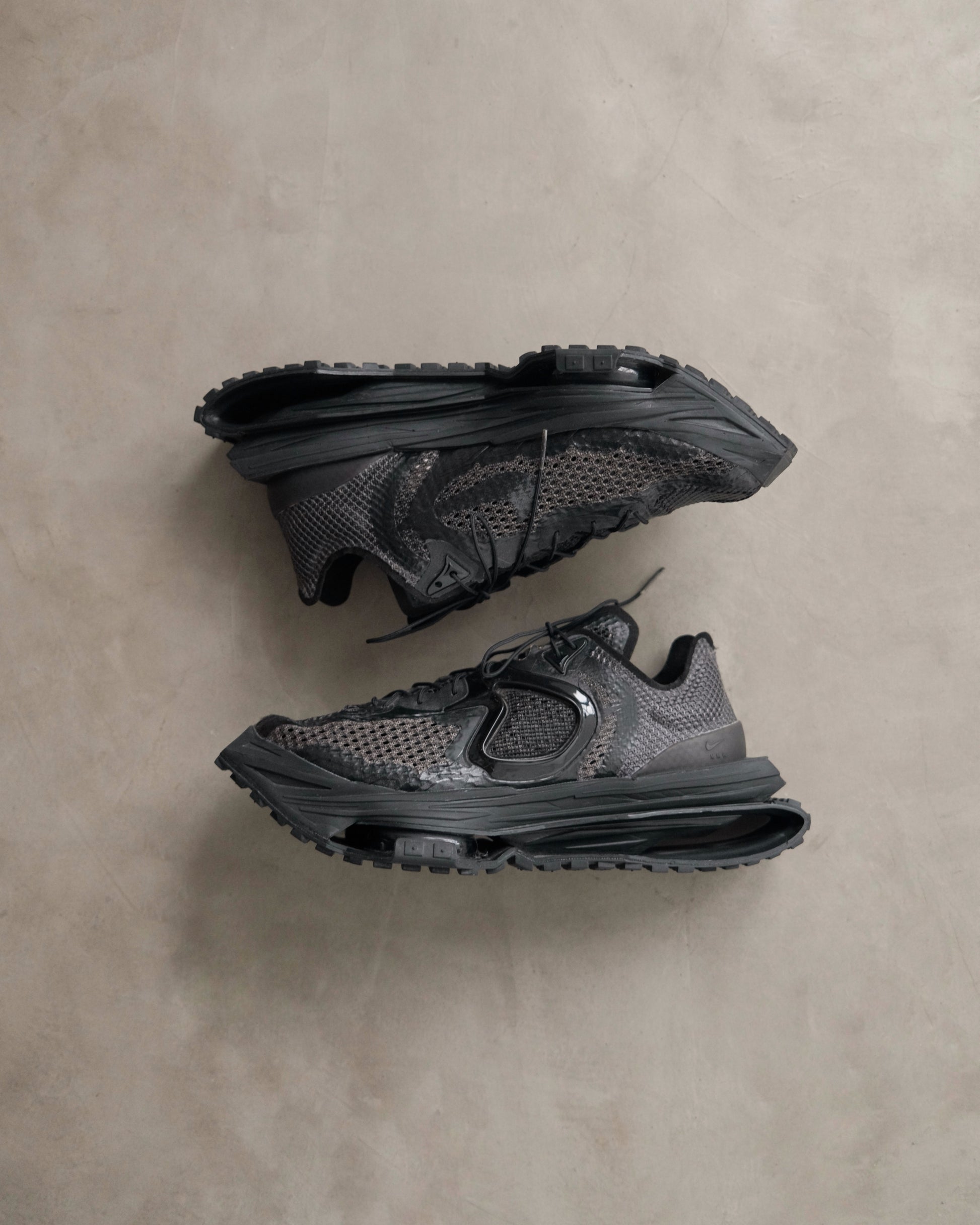 NIKE x Matthew M. Williams Zoom 4 Sneaker