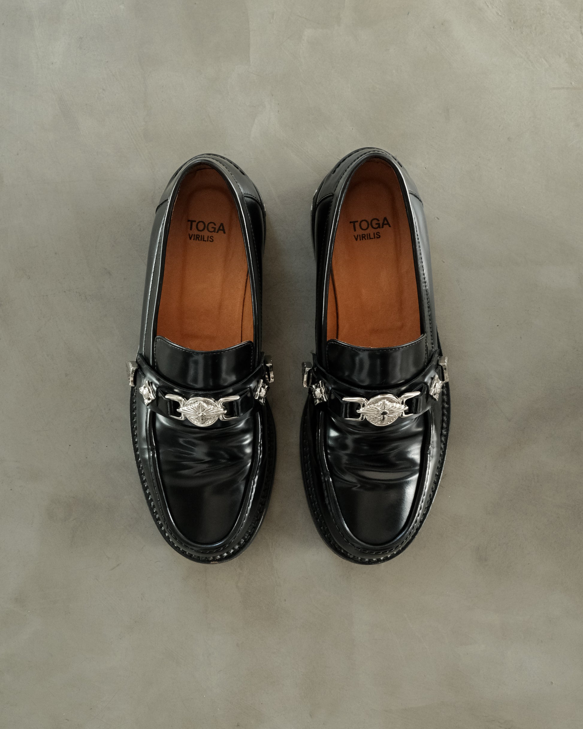 TOGA VIRILIS Classic Leather Loafer
