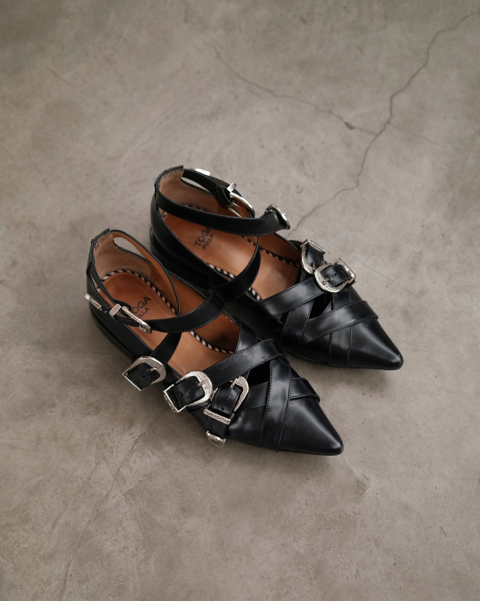 TOGA PULLA Cross Ballerina Flat