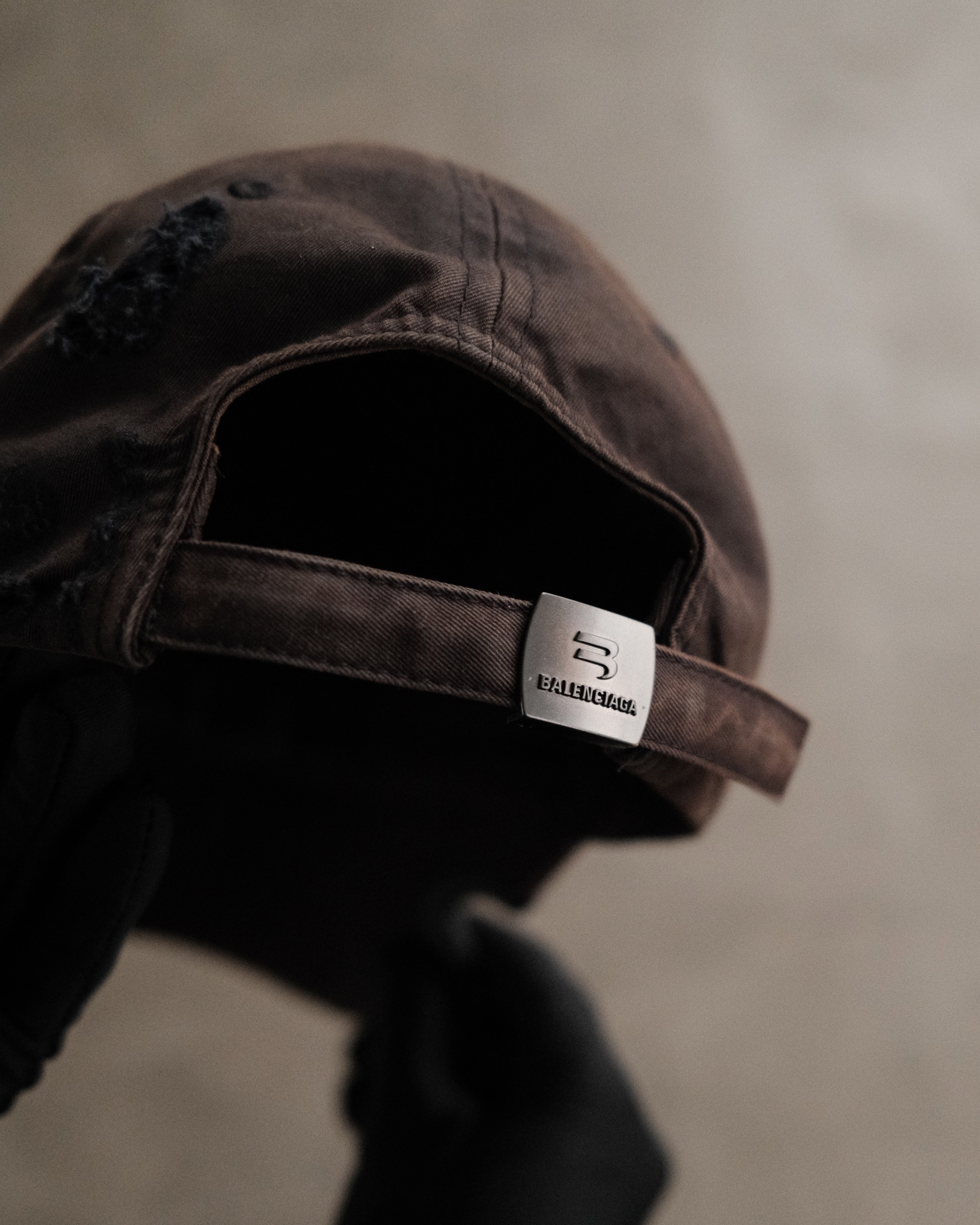 BALENCIAGA Sporty B Sunfaded Cap – Around The Shoes
