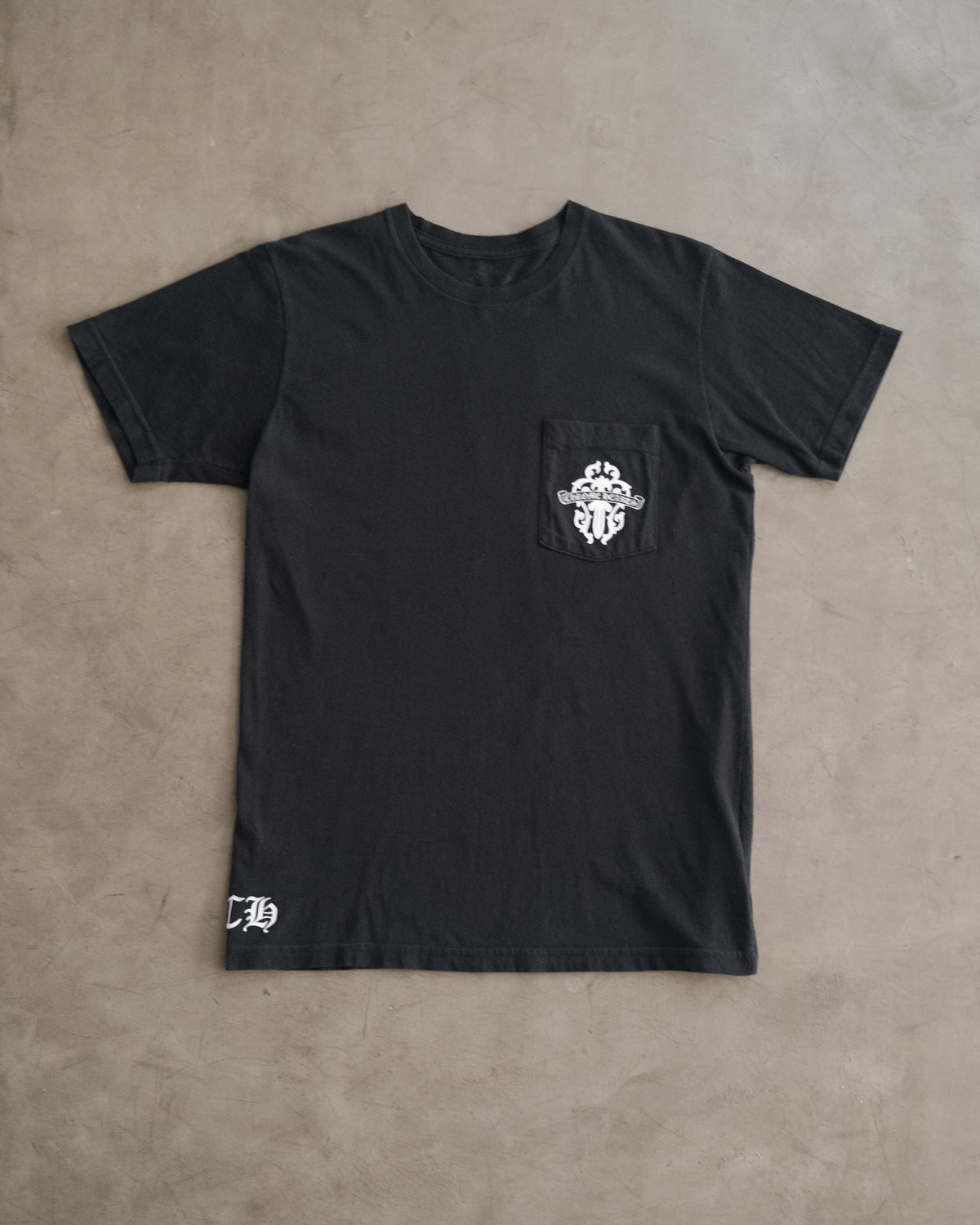 CHROME HEARTS Hollywood Daggers Pocket Tee