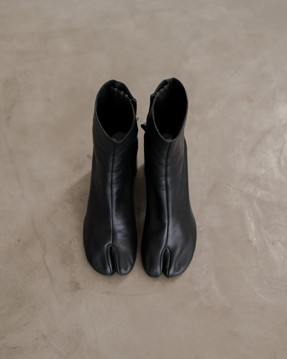 MAISON MARGIELA Leather Tabi Boots