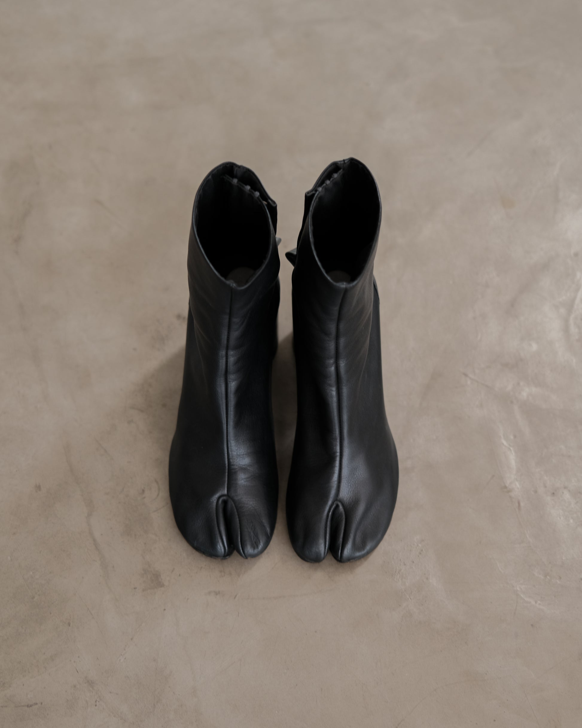 MAISON MARGIELA Leather Tabi Boots