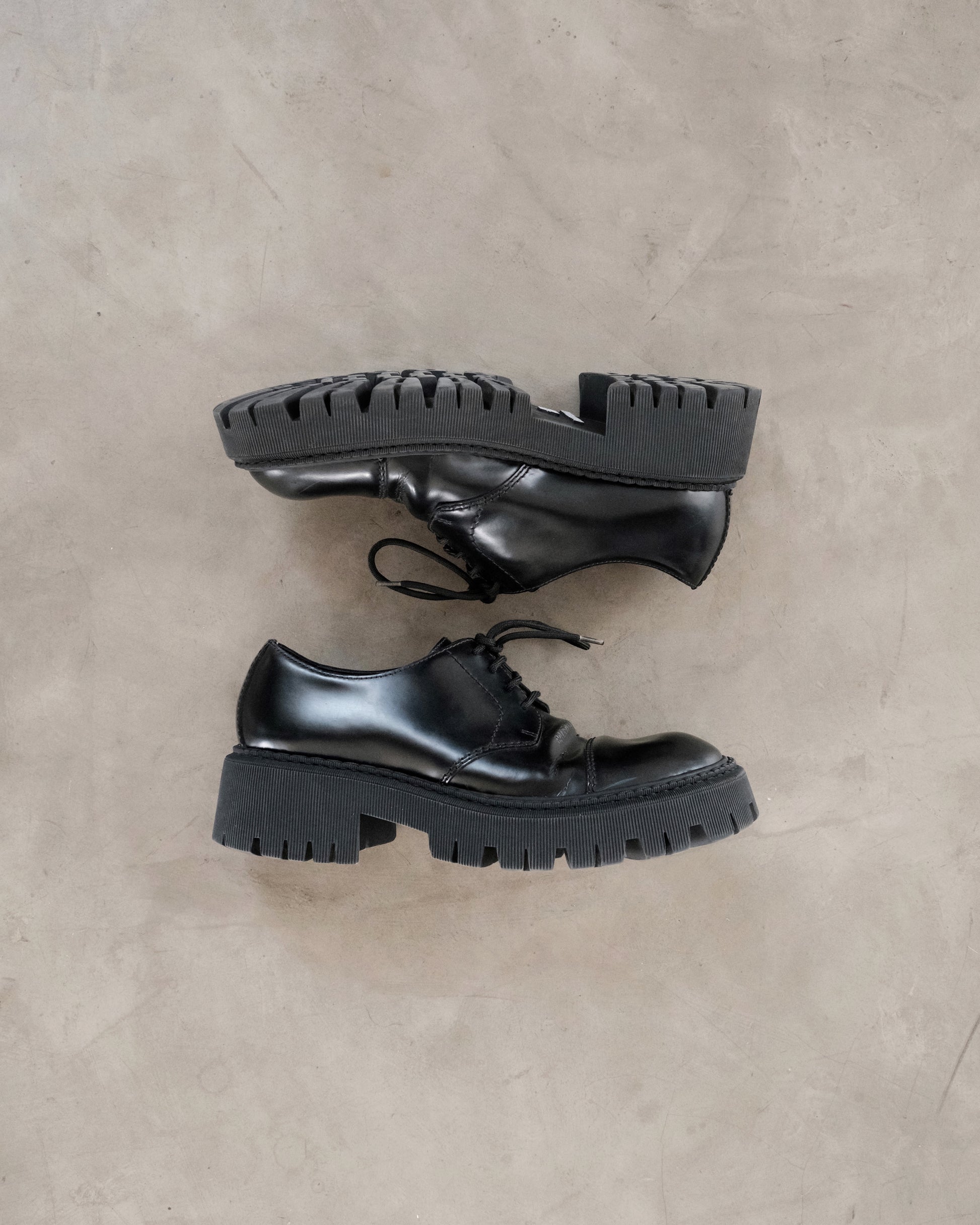 BALENCIAGA Leather Tractor Derby Shoes