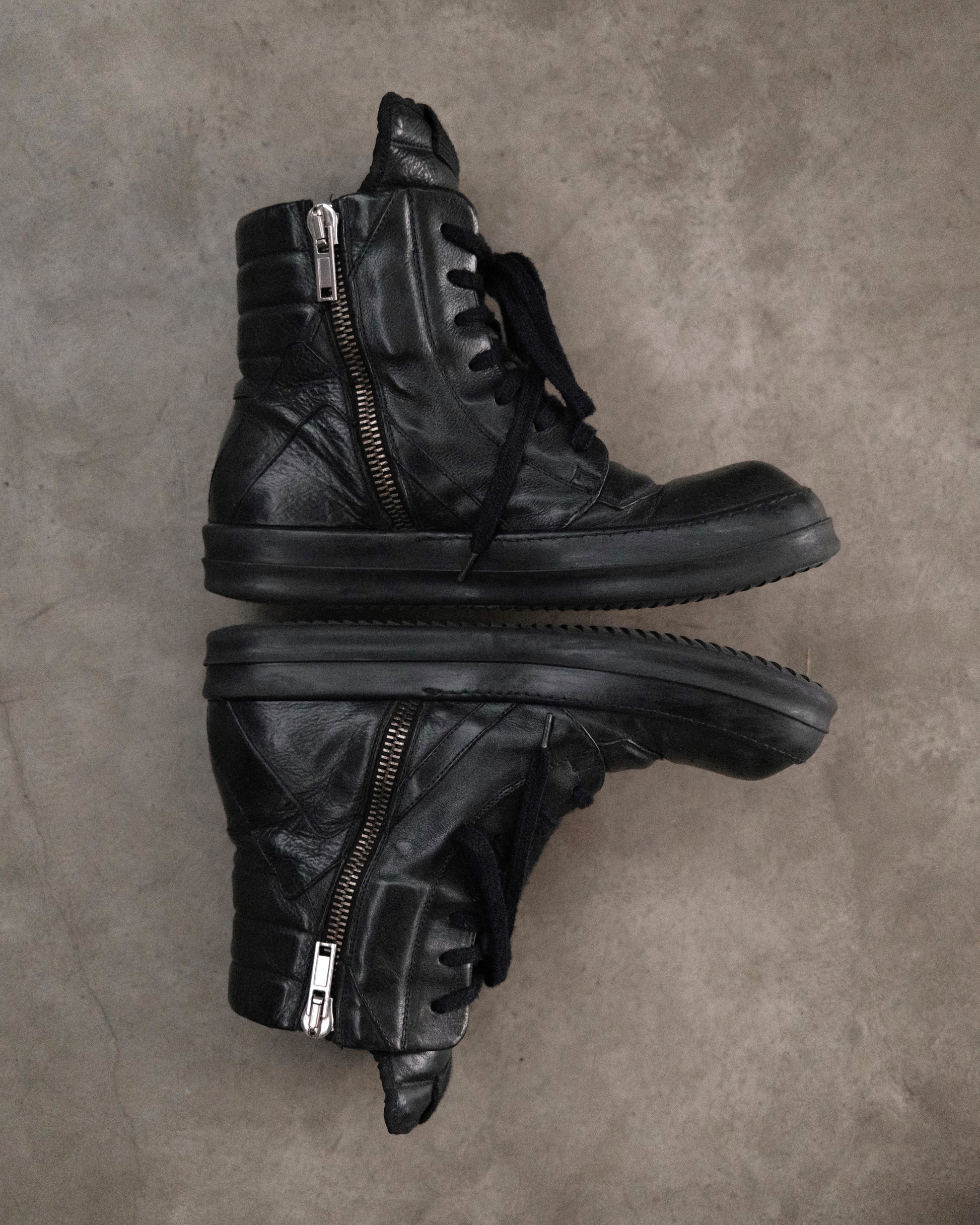RICK OWENS AW11 Short Tongue Triple Black Geobasket
