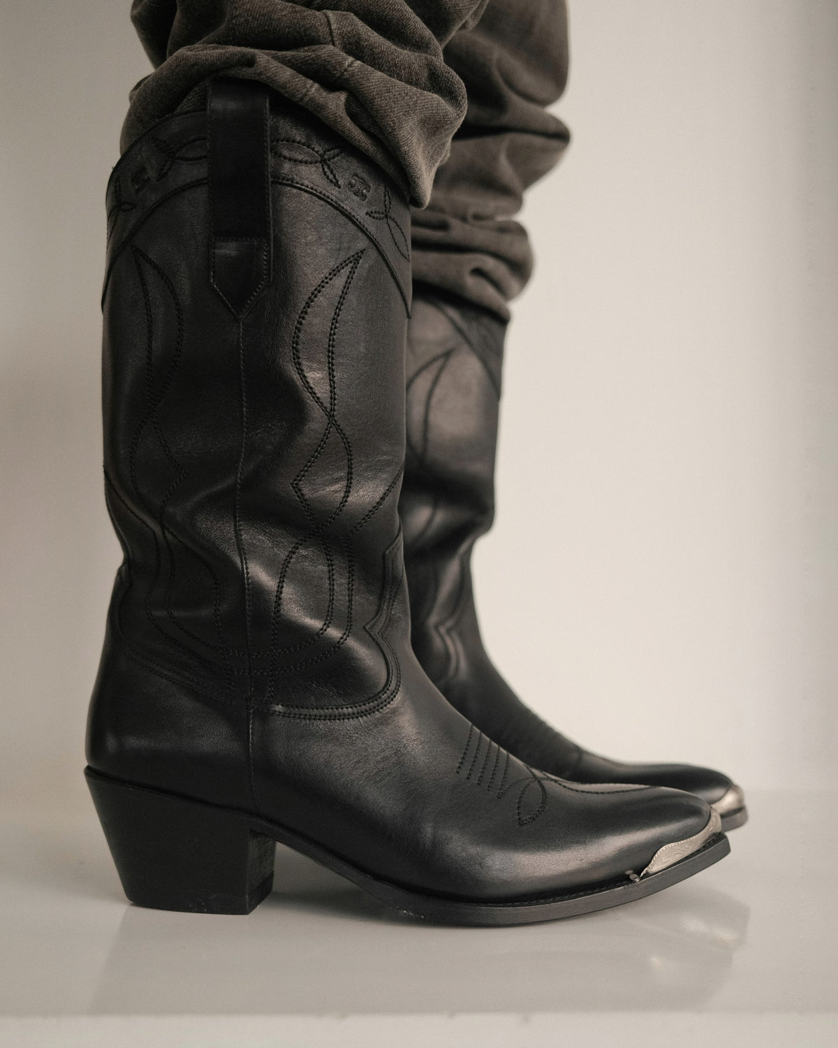 CELINE X HEDI SLIMANE SS22 Cosmic Cruiser Western Boots