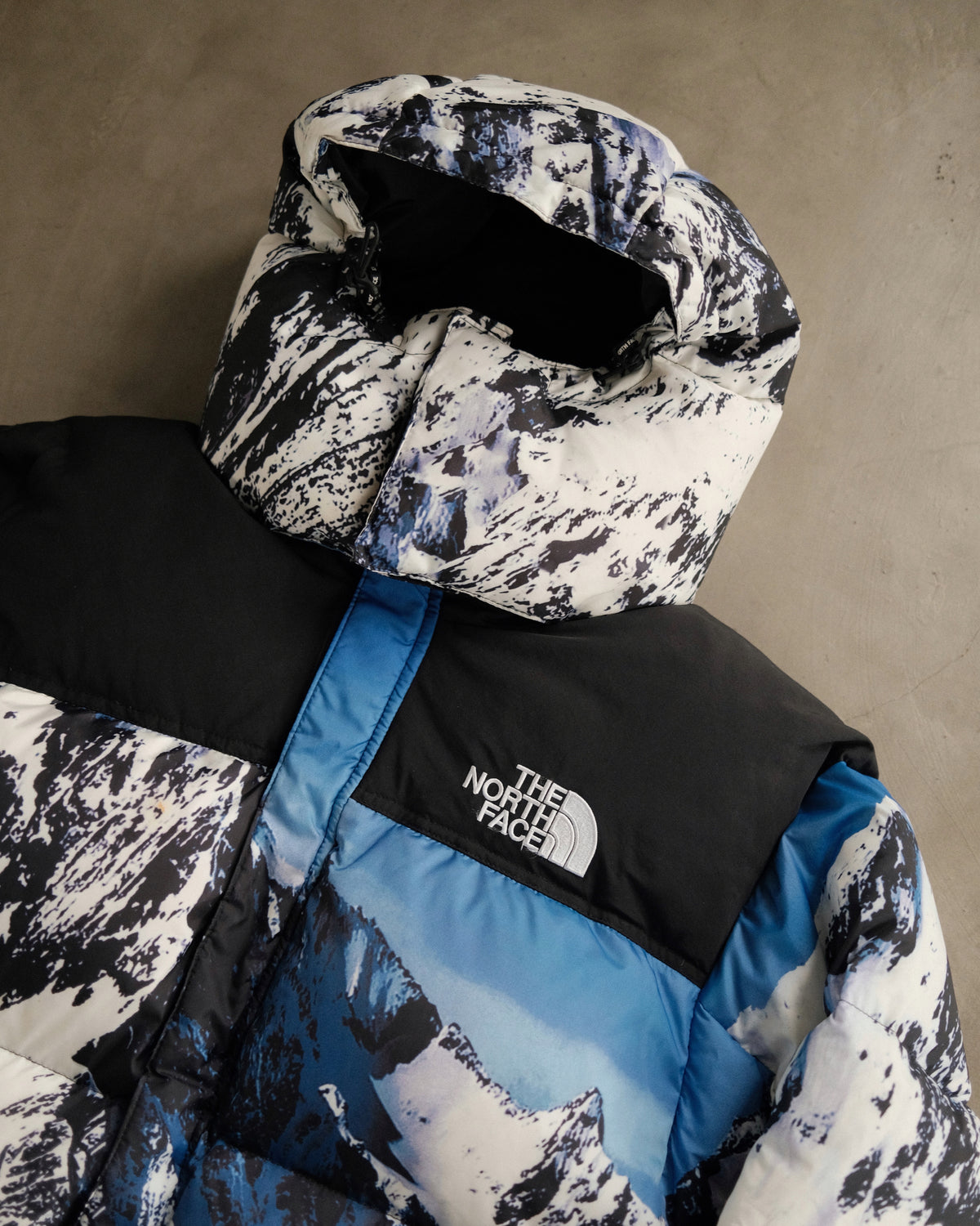 FW17 SUPREME X THE NORTH FACE  Mountain Baltoro Puffer Jacket