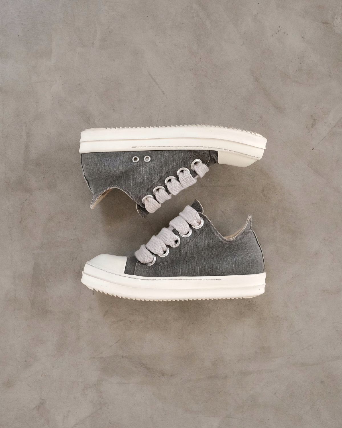 RICK OWENS Drkshdw Ramones Jumbo Lace Low “ Drak Dust”