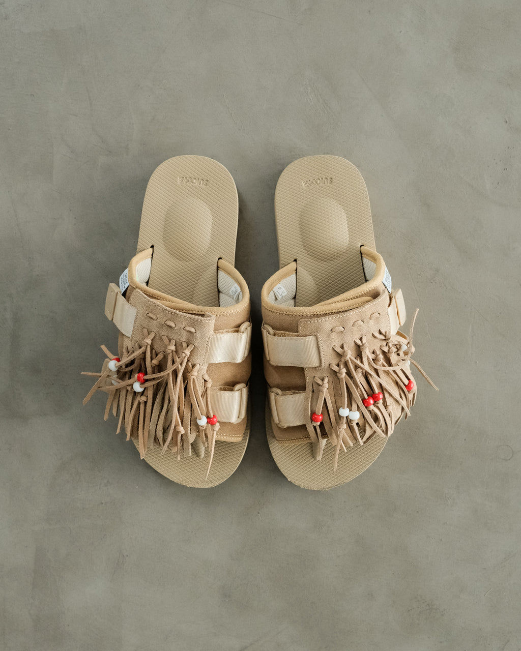 THE 2G x SUICOKE Hoto-SCab Beige