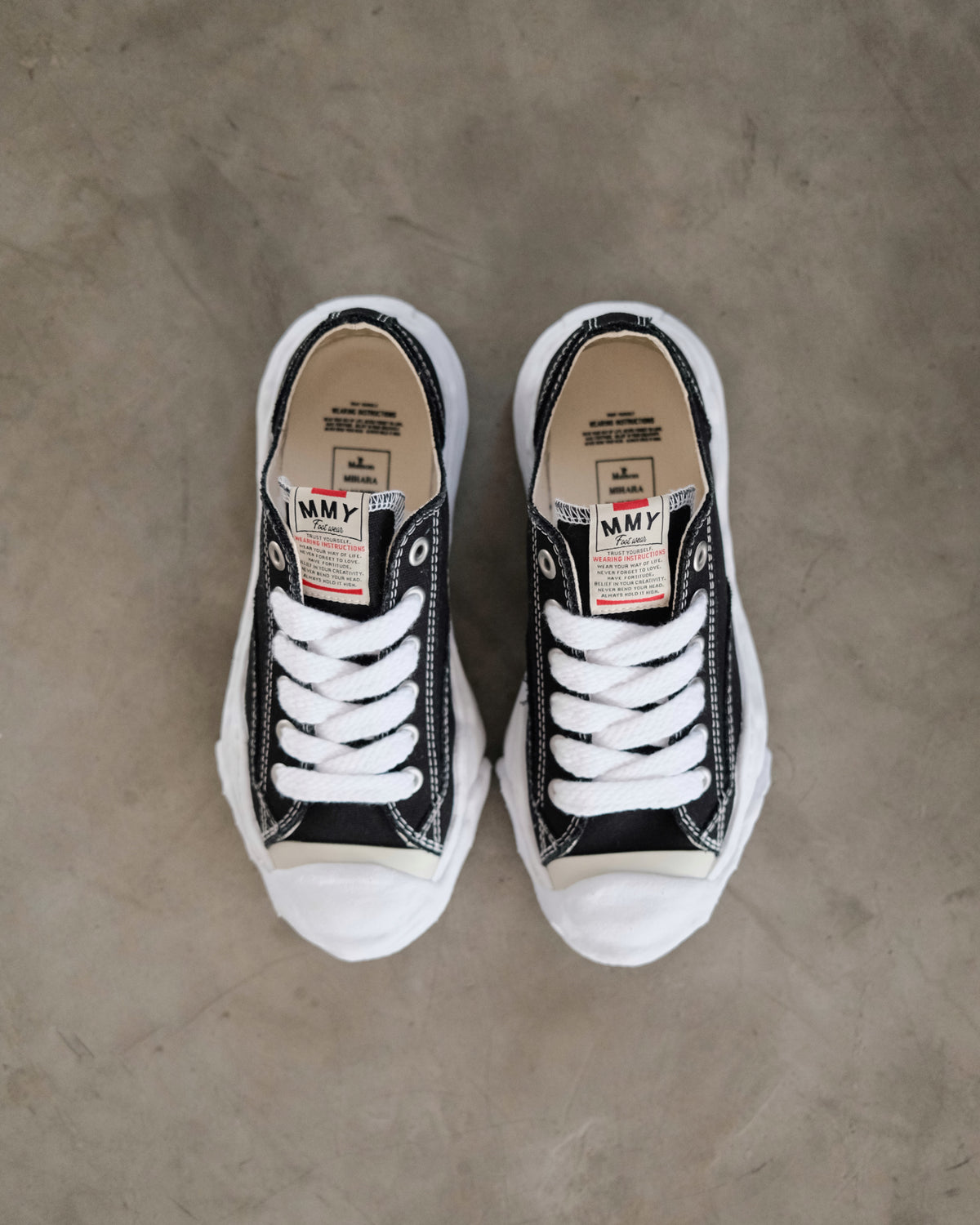 MAISON Mihara Yasuhiro Hank Lace - Up Sneakers