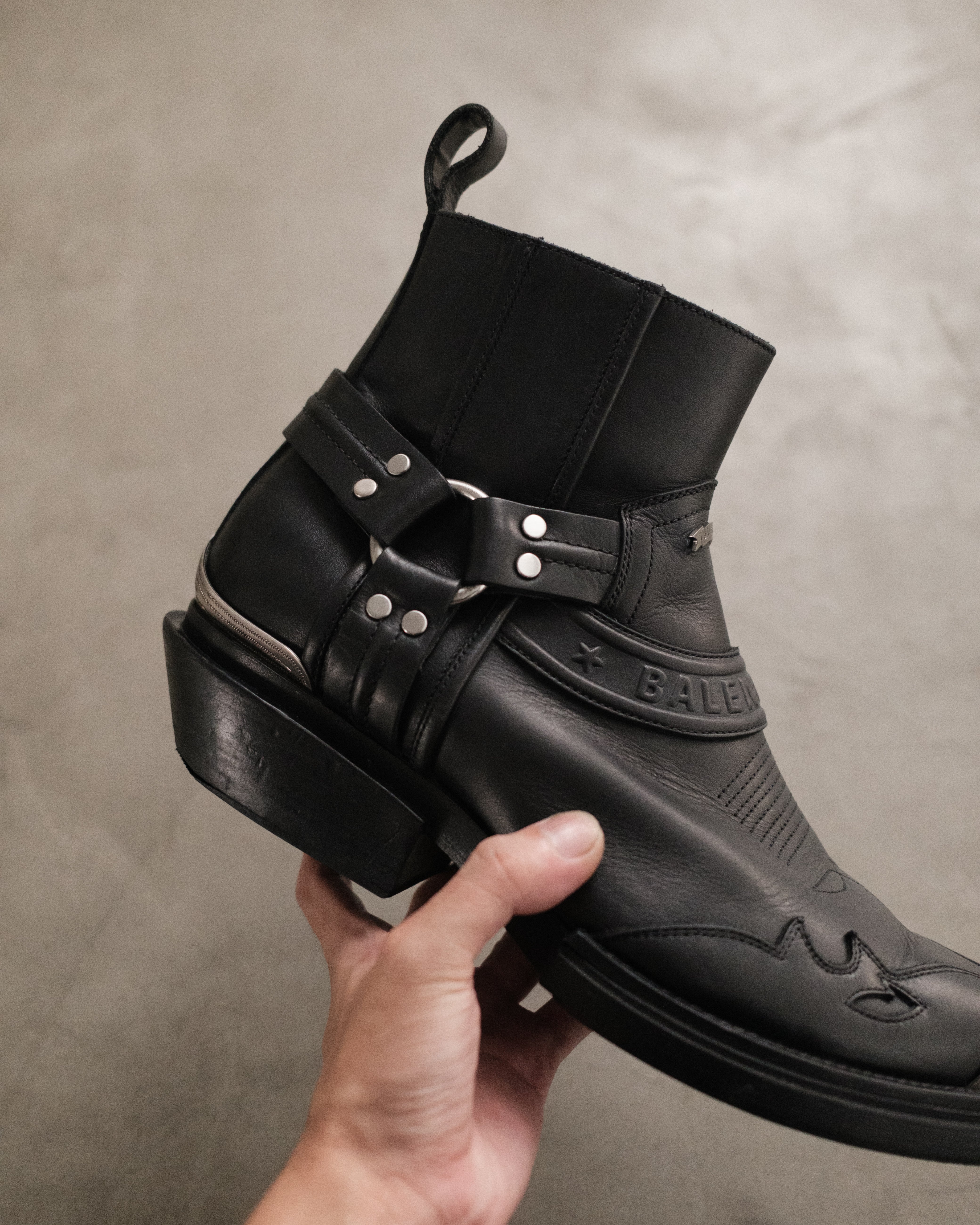 BALENCIAGA SS19 Santiag Western Leather Boots – Around The Shoes