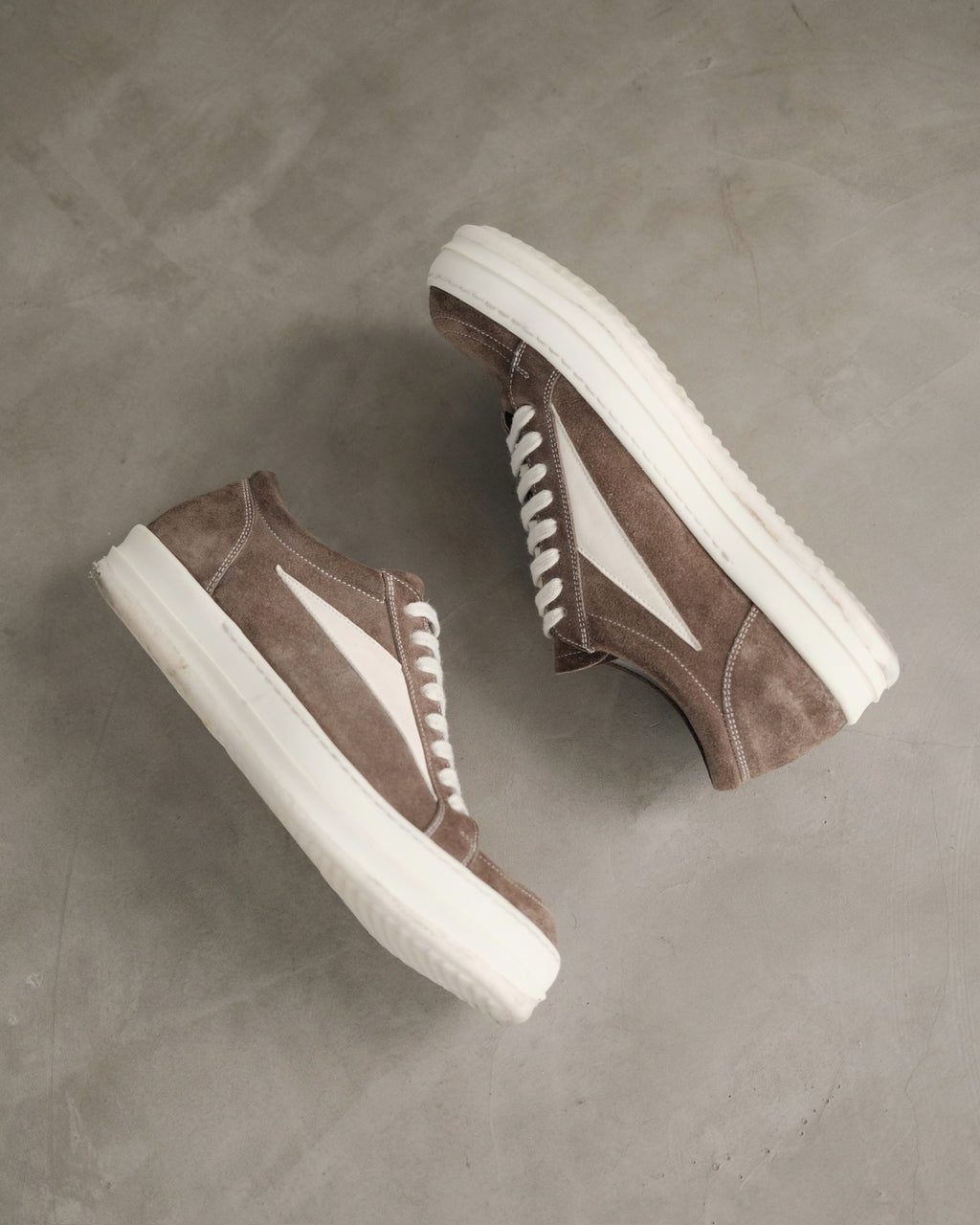 SS23 RICKOWENS Strobe Vintage Low Dark Dust