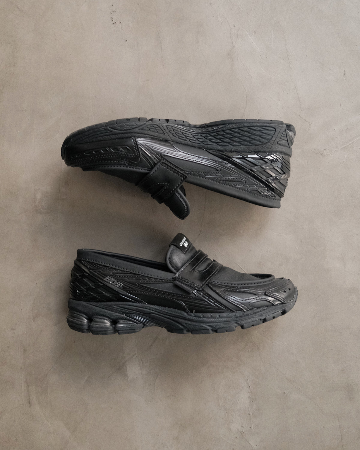 THE JUNYA WATANABE MAN x NEW
BALANCE Loafer