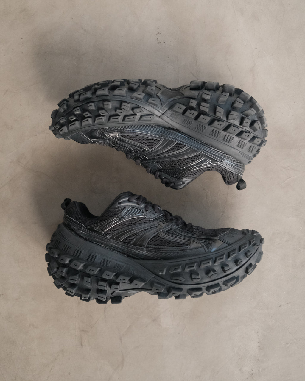BALENCIAGA Defender Trainers Black Sneaker