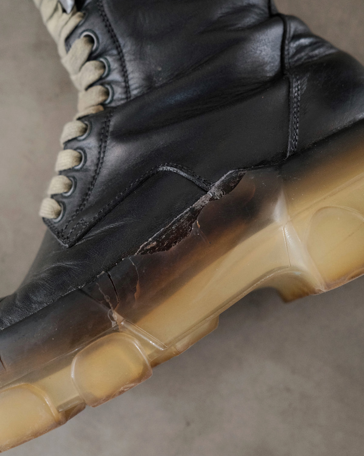 AW18 RICKOWENS ‘Sisyphus’ Tractor Boots