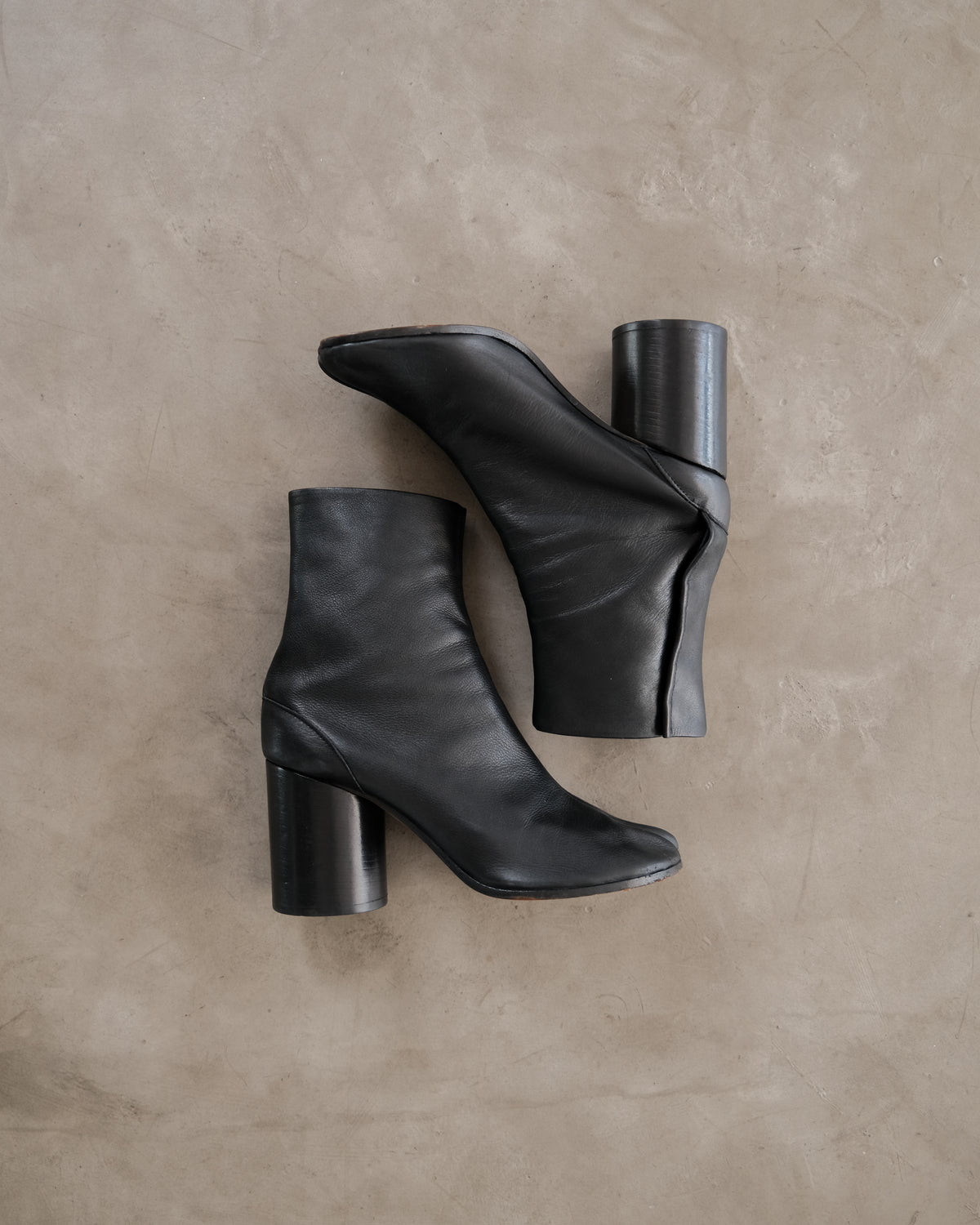 MAISON MARGIELA Leather Tabi Boots