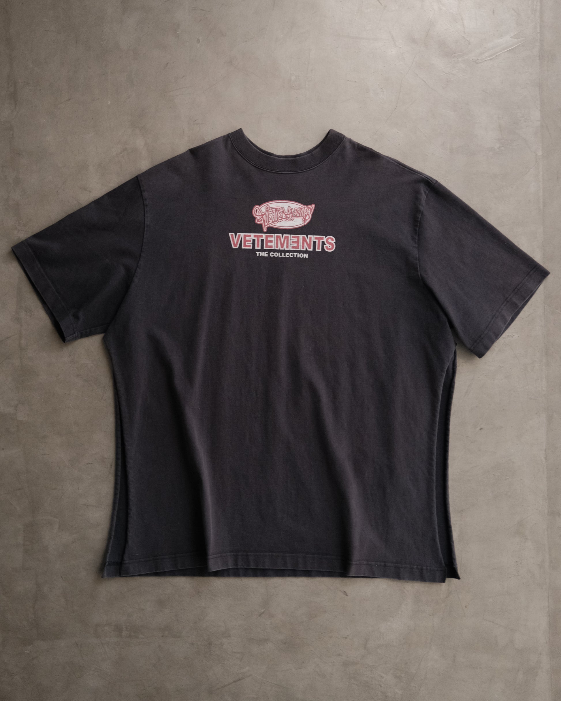 VETEMENTS Black Printed Cotton Split Side Oversized T-Shirt