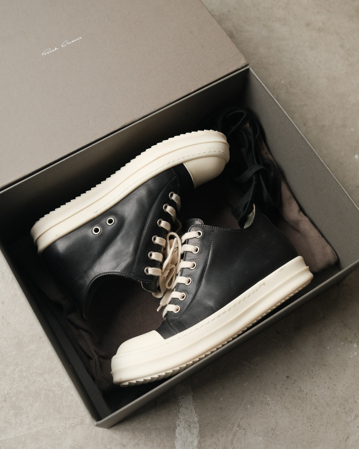 Ss19 Rick Owens Mainline Low Sneakers