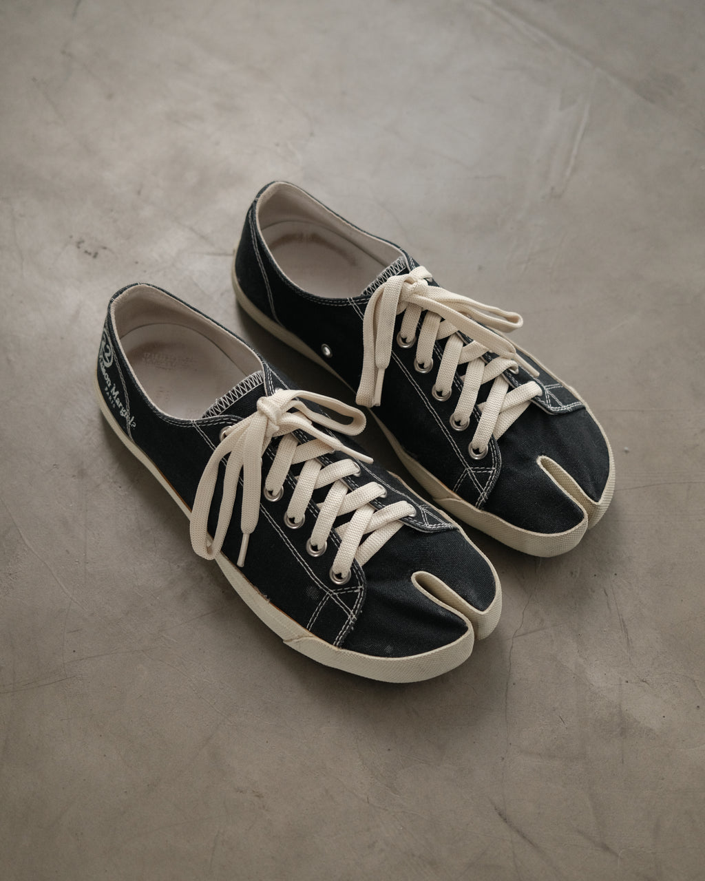 MAISON MARGIELA Tabi Sneaker