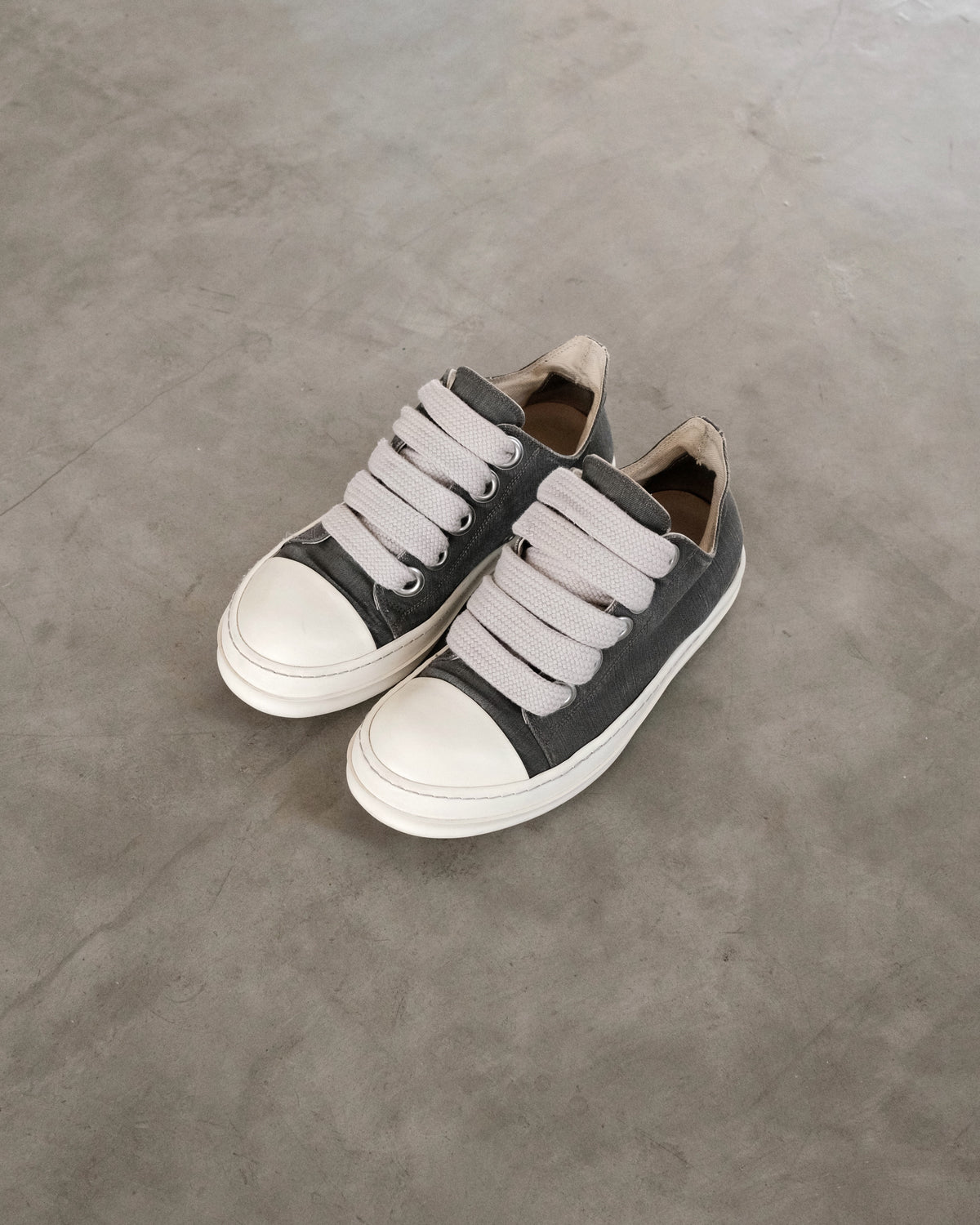 RICK OWENS Drkshdw Ramones Jumbo Lace Low “ Drak Dust”