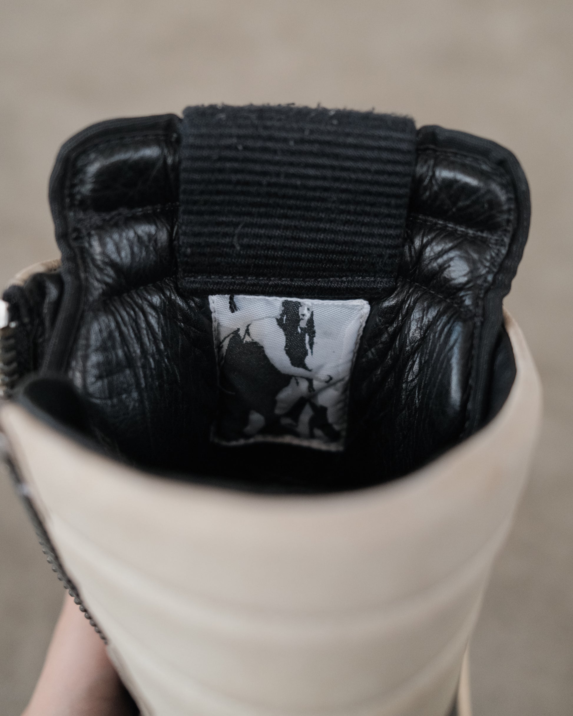 RICK OWENS AW11 Short Toungue Geobasket Sneakers