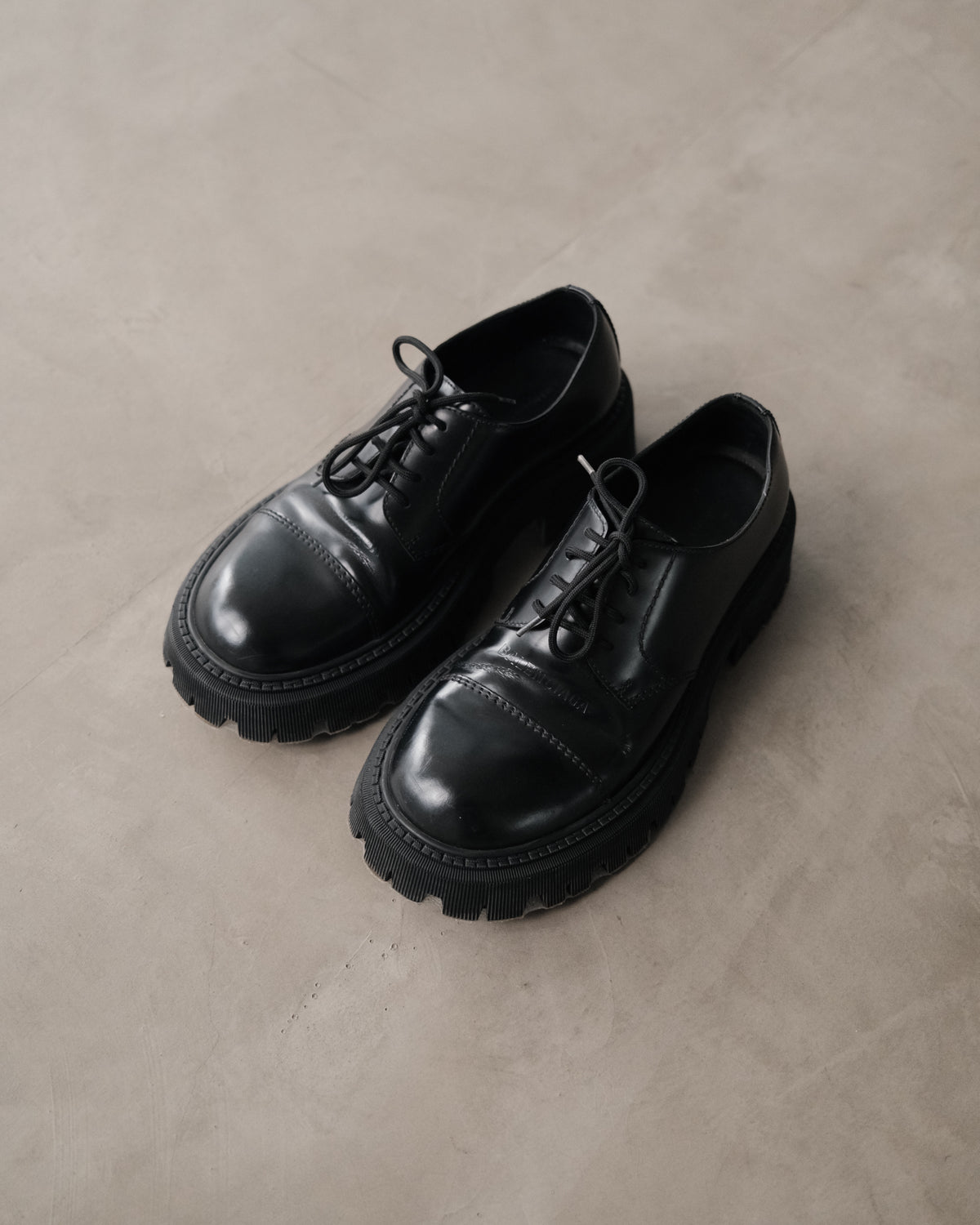 BALENCIAGA Leather Tractor Derby Shoes