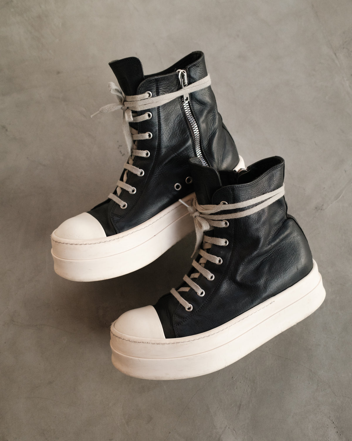 RICK OWENS Leather Mega Bumper Ramones