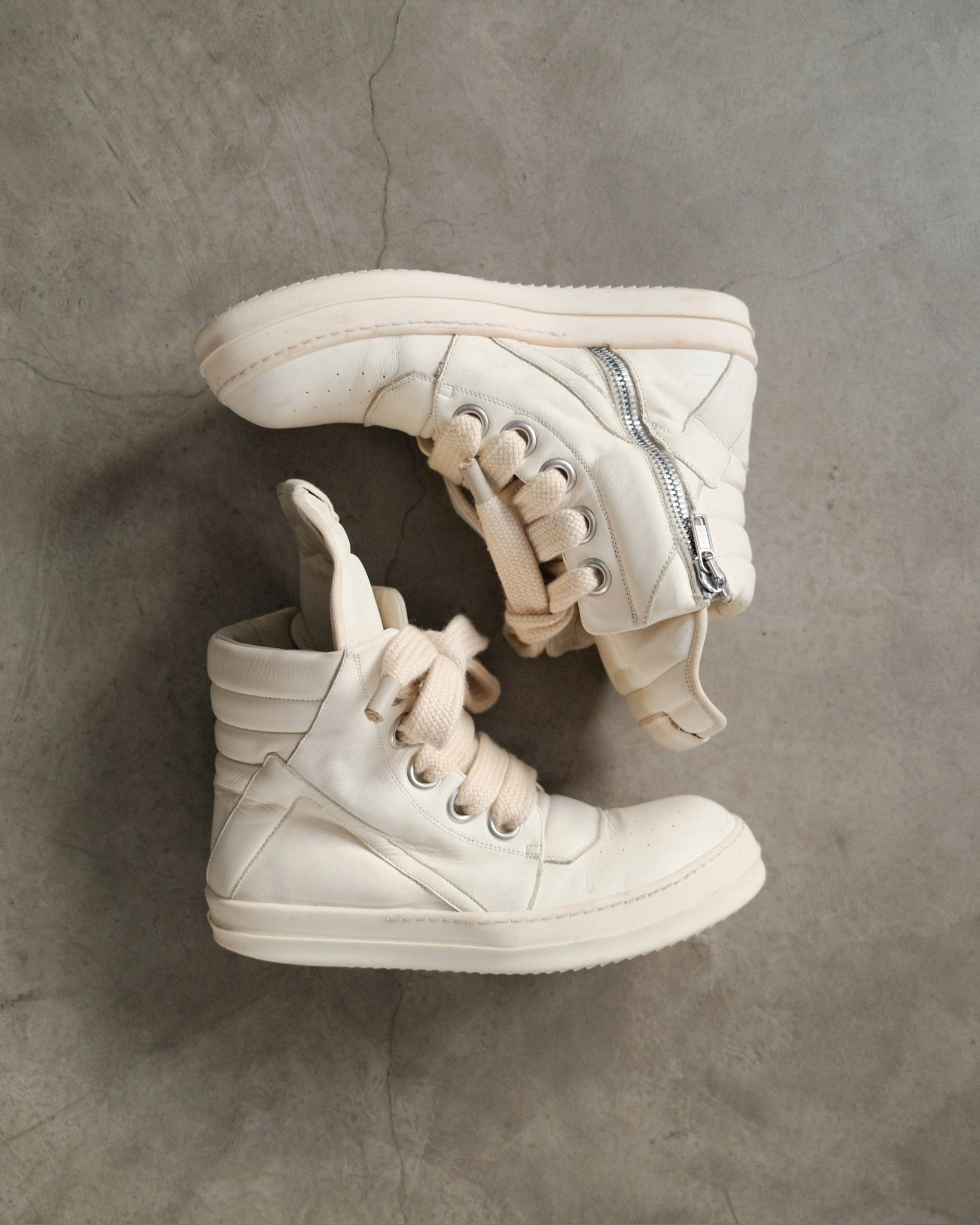 RICK OWENS SS22 Geobasket Jumbo Laces.