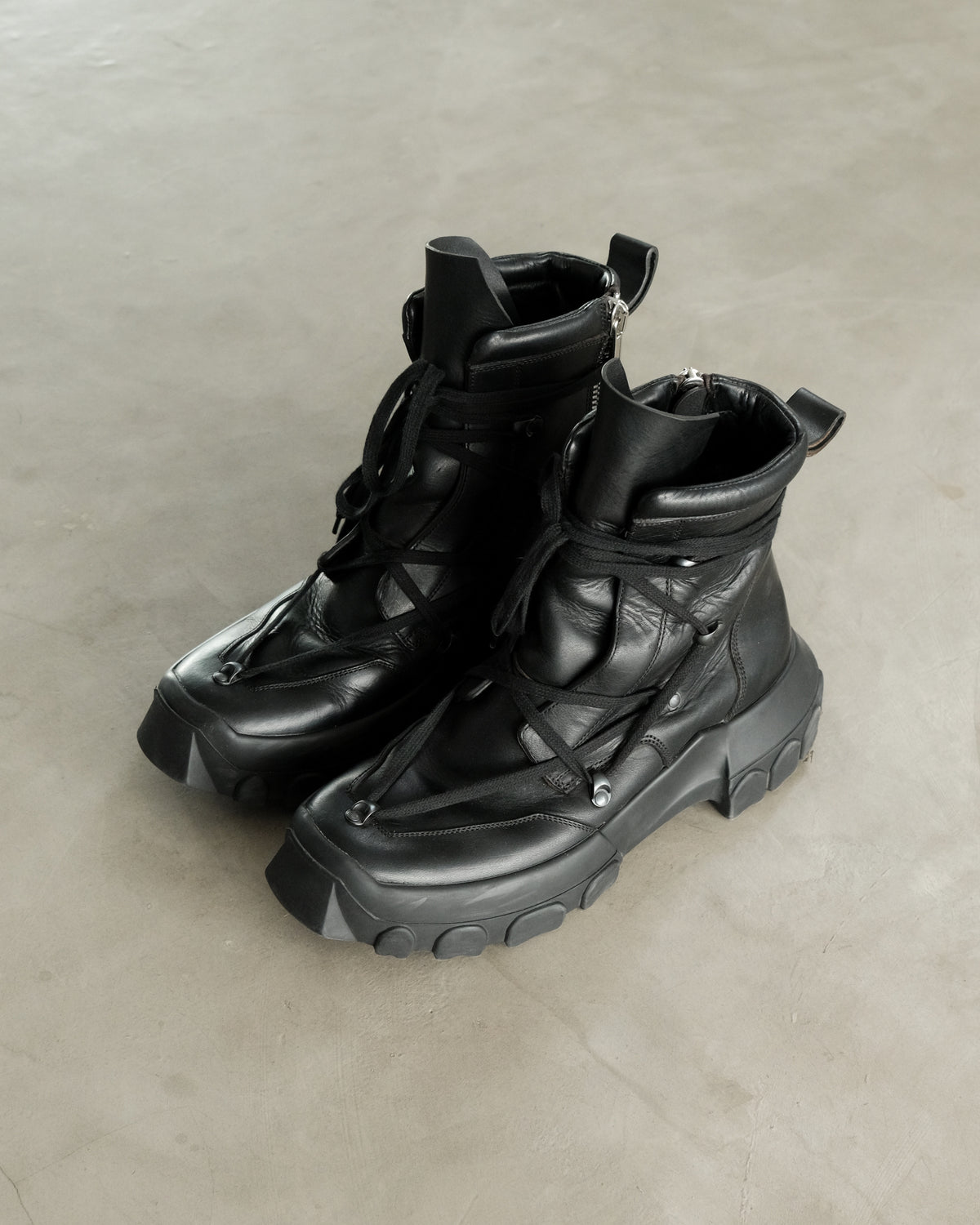 RICK OWENS SS18 Dirt Pentagram Tractor Boots