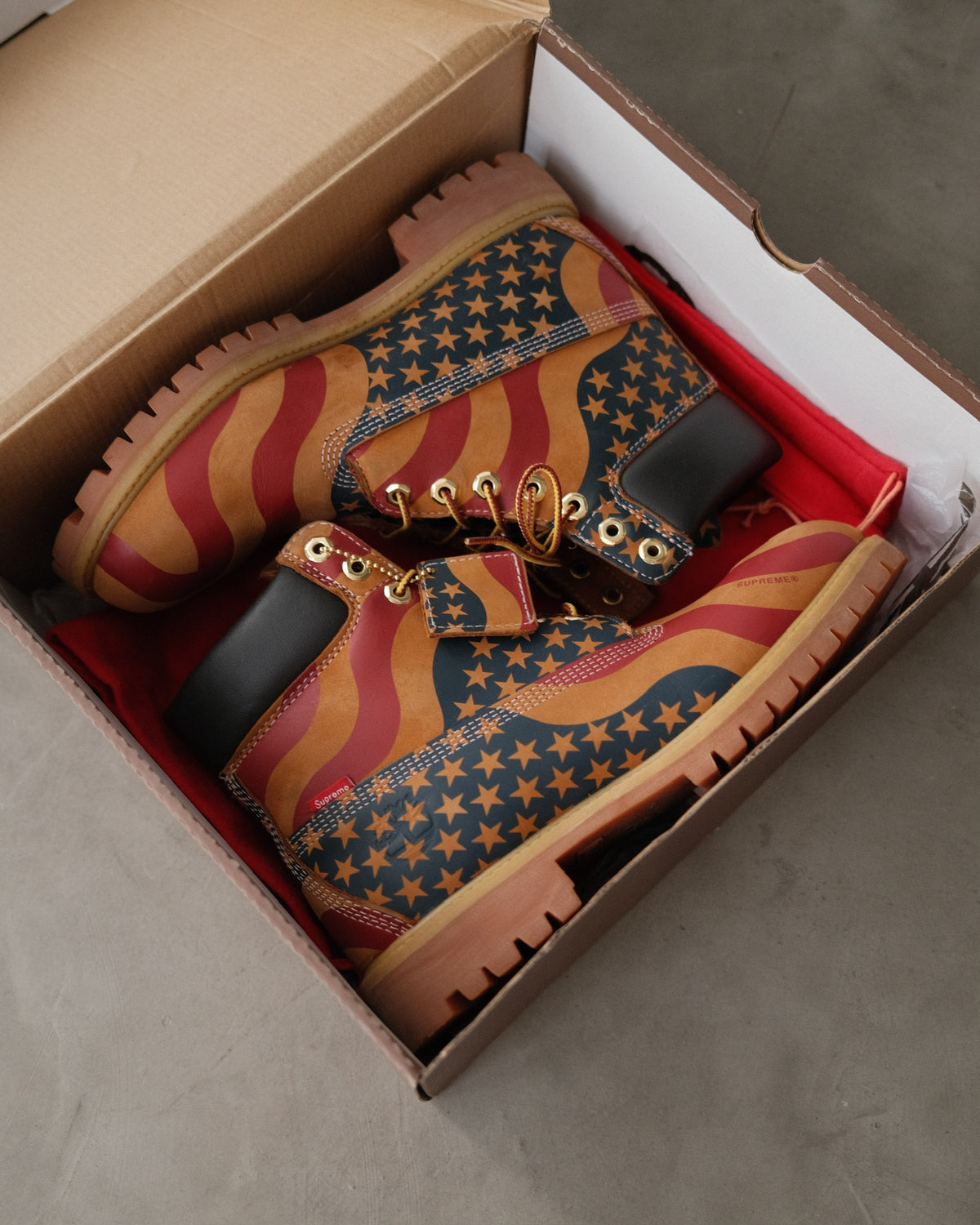 TIMBERLAND x SUPREME Stars & Stripes Wheat