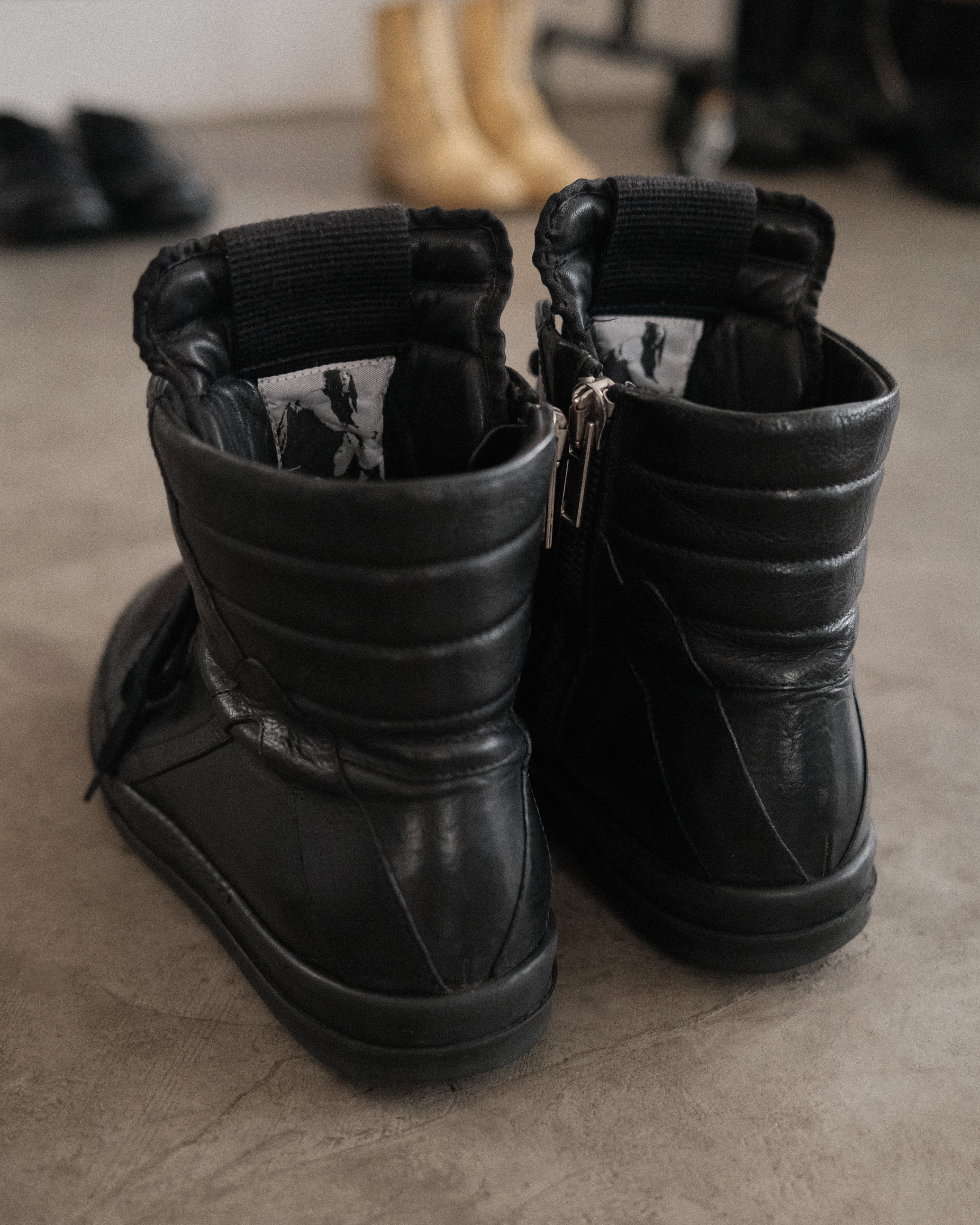 RICK OWENS AW11 Short Tongue Triple Black Geobasket – Around The Shoes