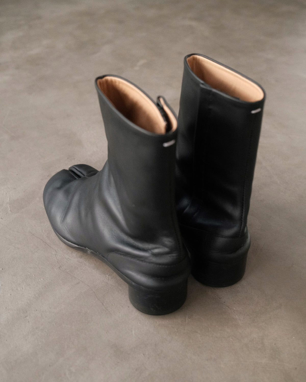 MAISON MARGIELA Leather Tabi Boots