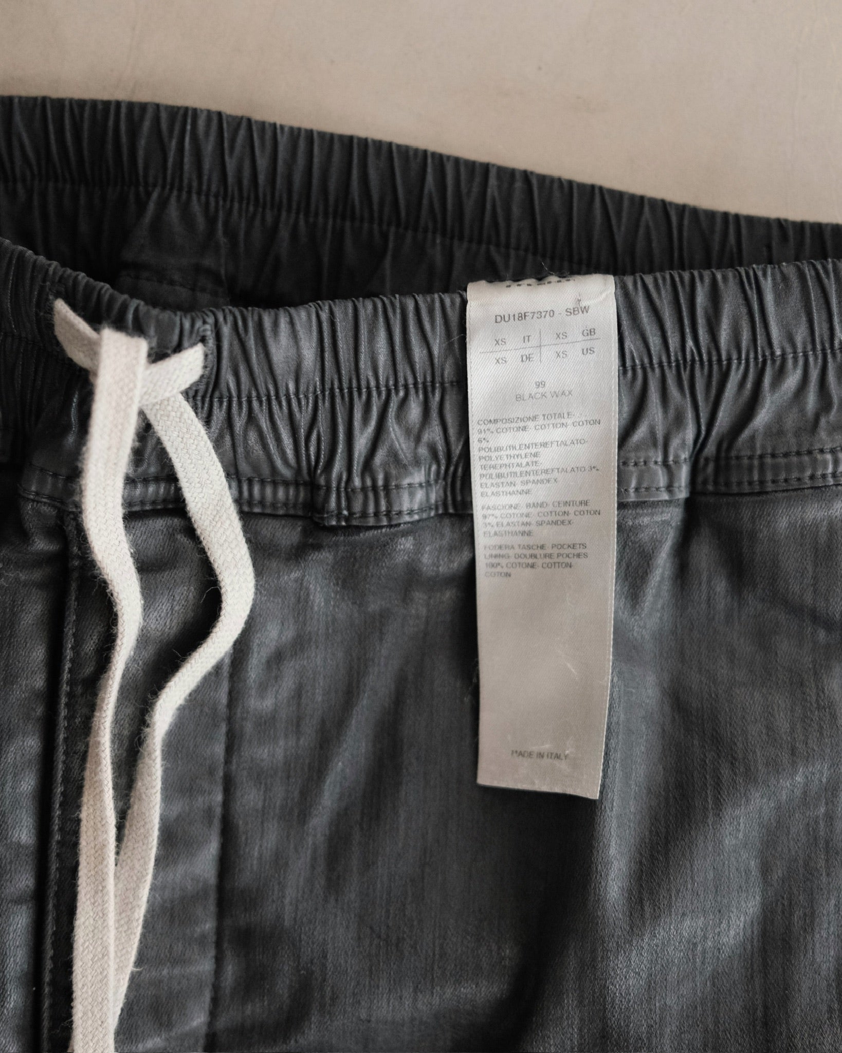 RICKOWENS Drkshdw Black Waxed Pod Shorts