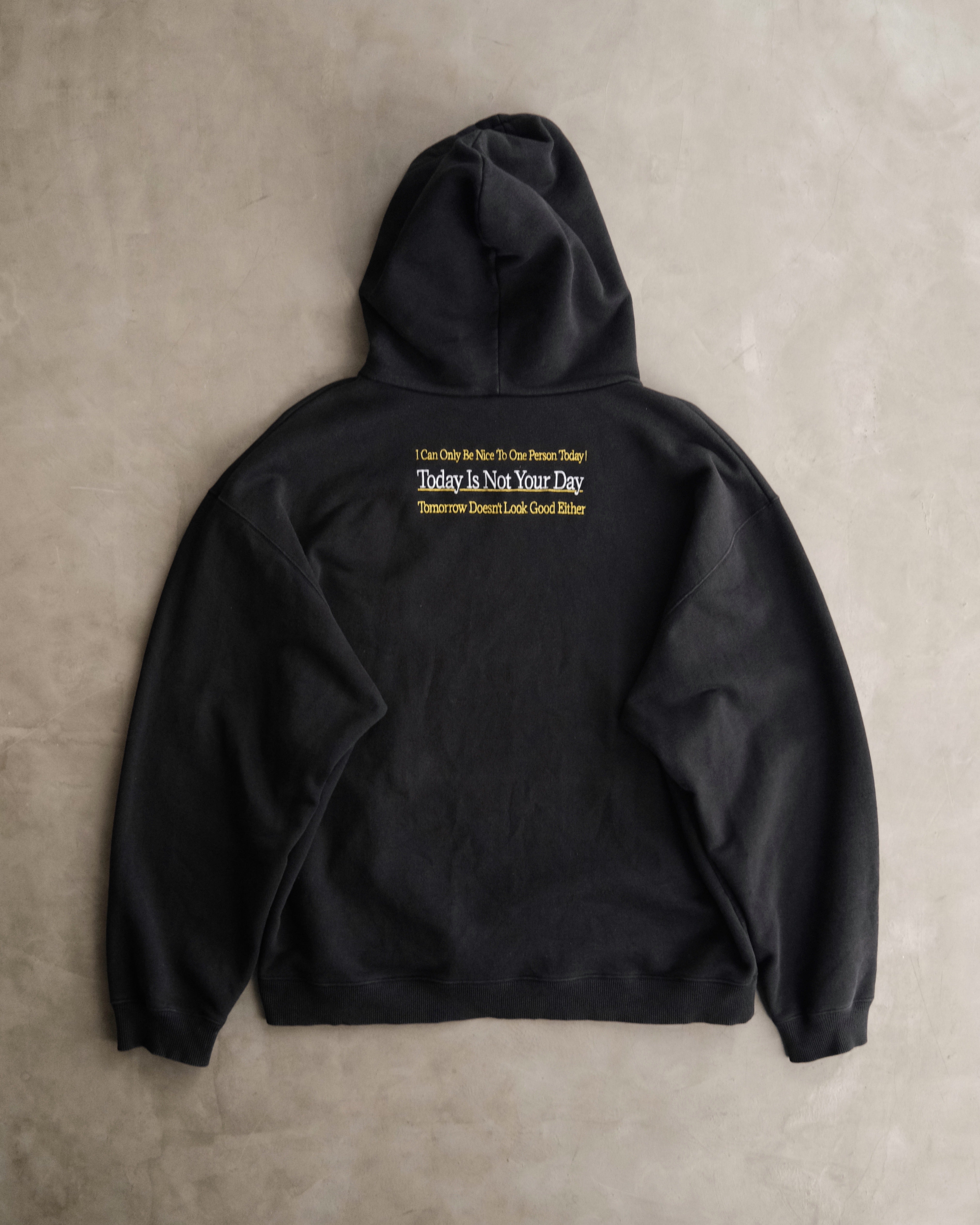 AW18 VETEMENTS “Hi I Don't Care Thanks” Hoodie Japan Exclusive