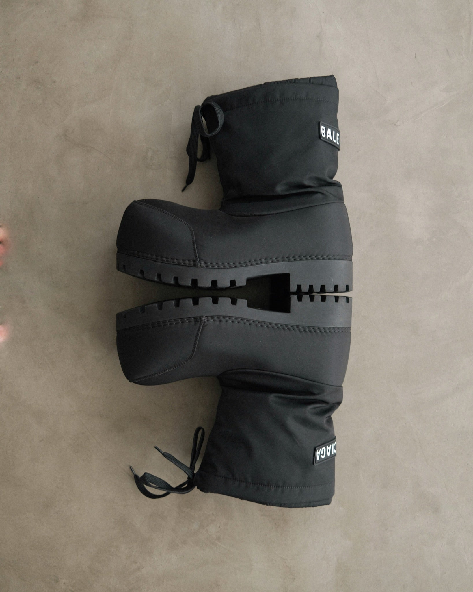 BALENCIAGA Alasca Low Snow Boots