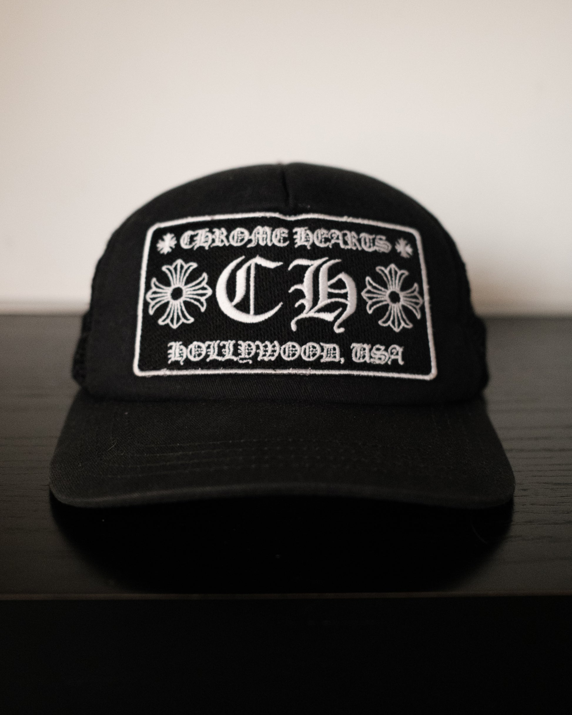 CHROME HEARTS HollyWood Trucker Hat Black/Black