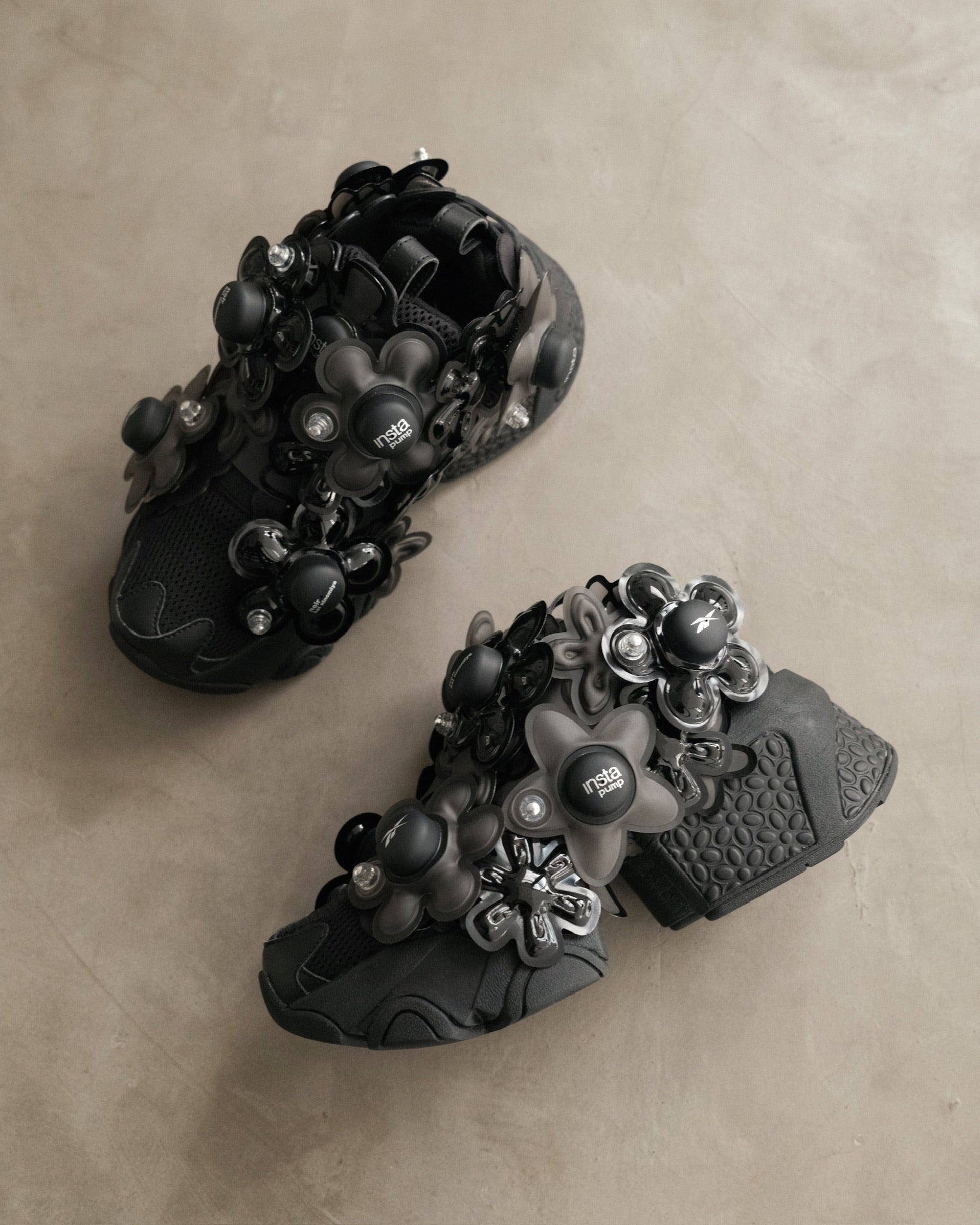 FW24 Noirkeininomiya x Reebook
Instapump Fury Black Sneaker