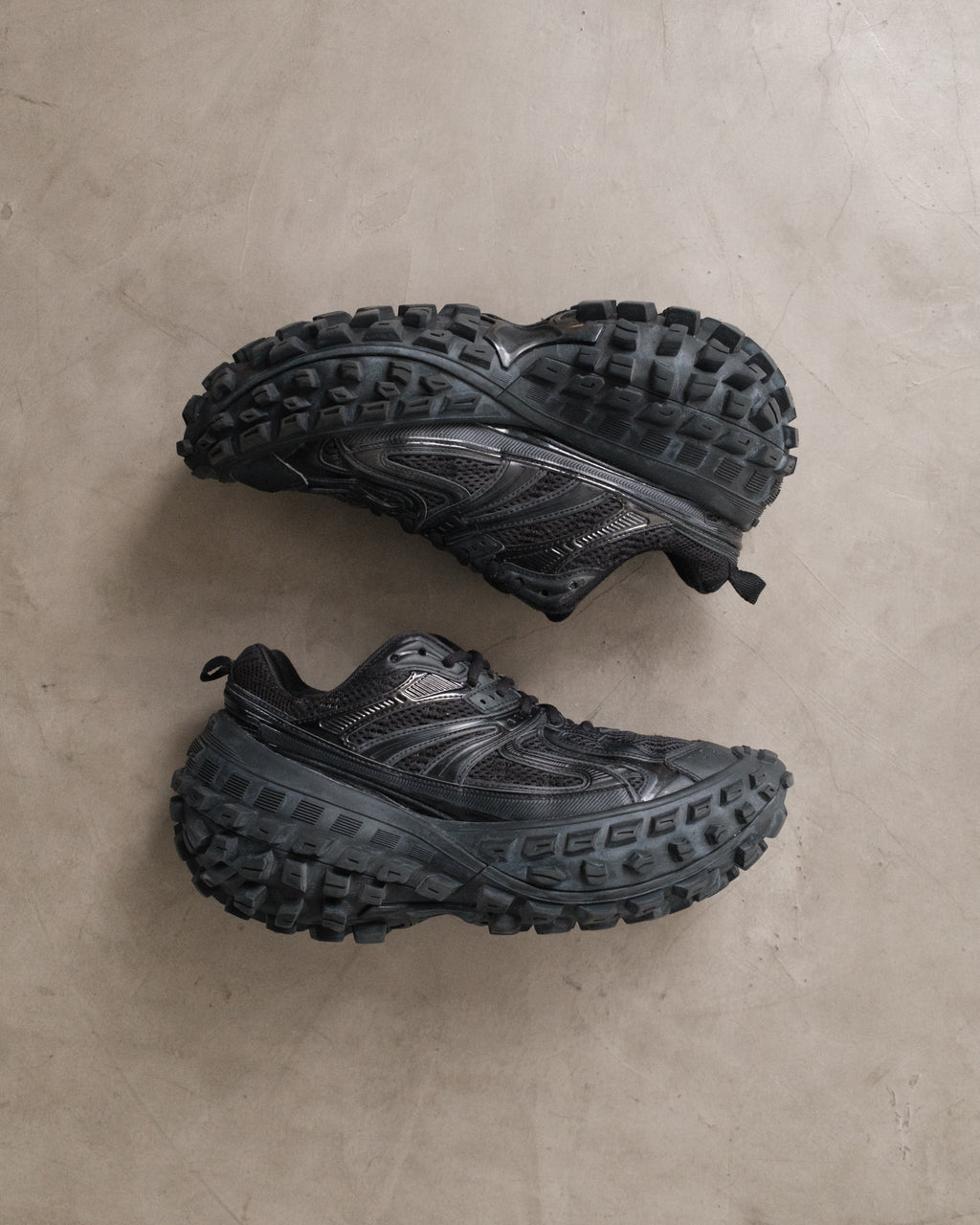 BALENCIAGA Defender Trainers Black Sneaker