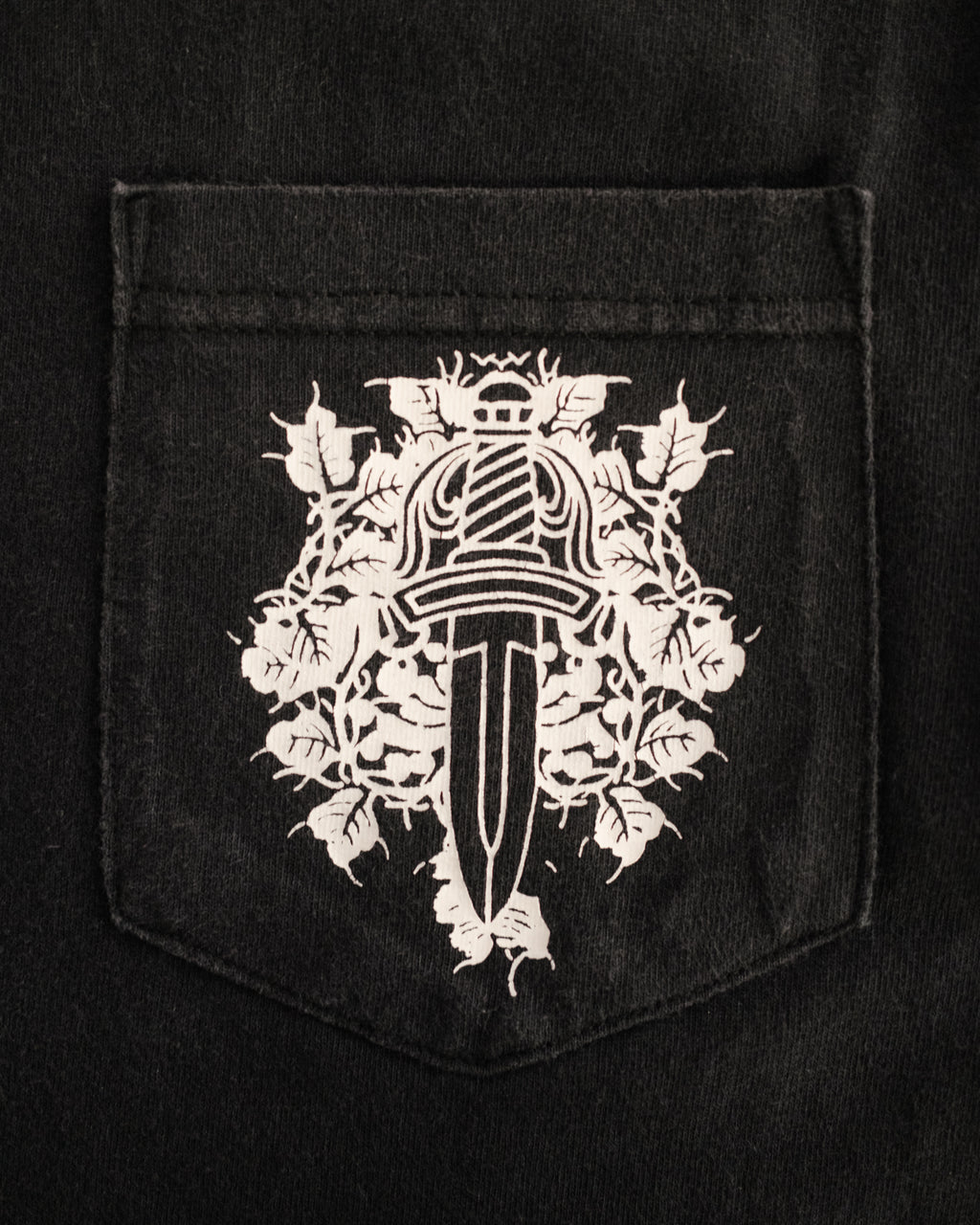 Vintage CHROME HEARTS Dagger Vine Collar Print Tee