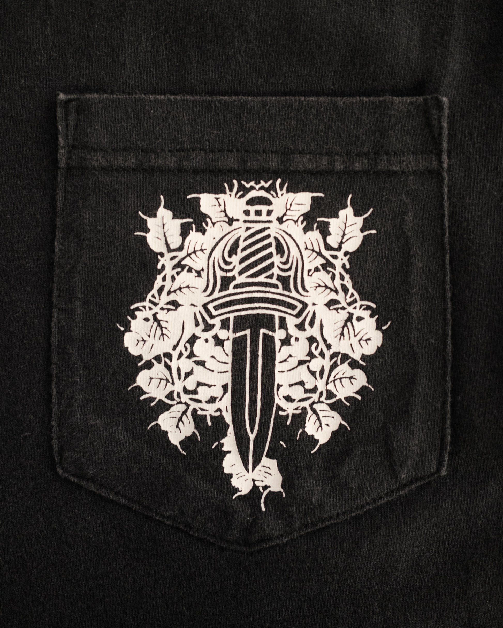 Vintage CHROME HEARTS Dagger Vine Collar Print Tee