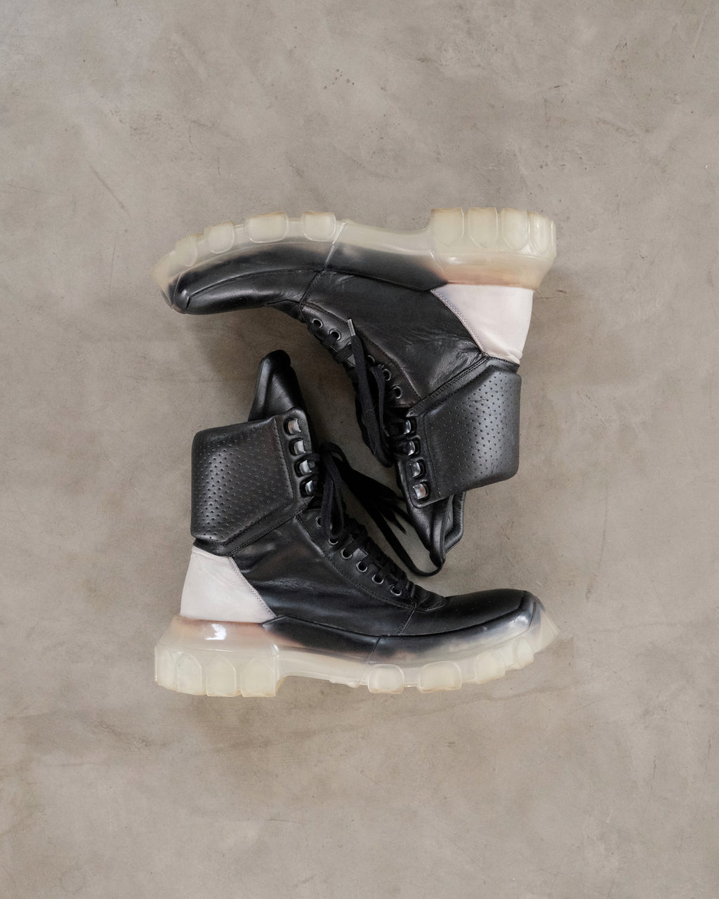 FW18 RICKOWENS Bozo Tractor Leather Boots
