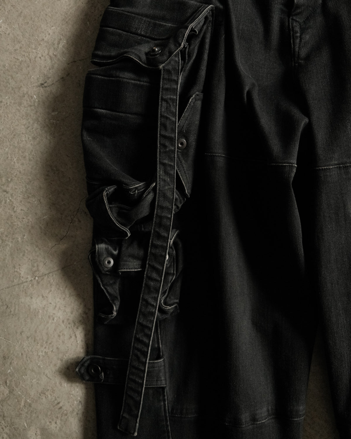 FW22 Julius Gas-Mask Cargo Pants