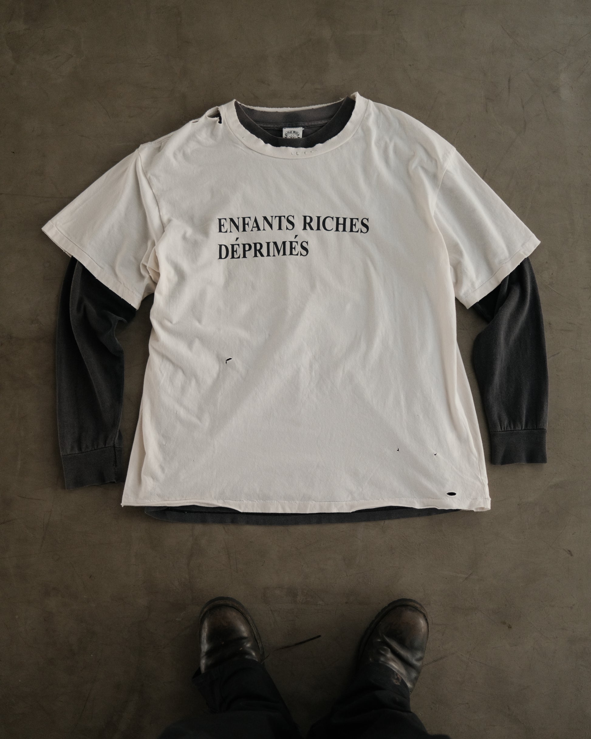 ENFANTS RICHES DÉPRIMÉS 
Distressed Logo-Print Cotton-Jersey T-Shirt