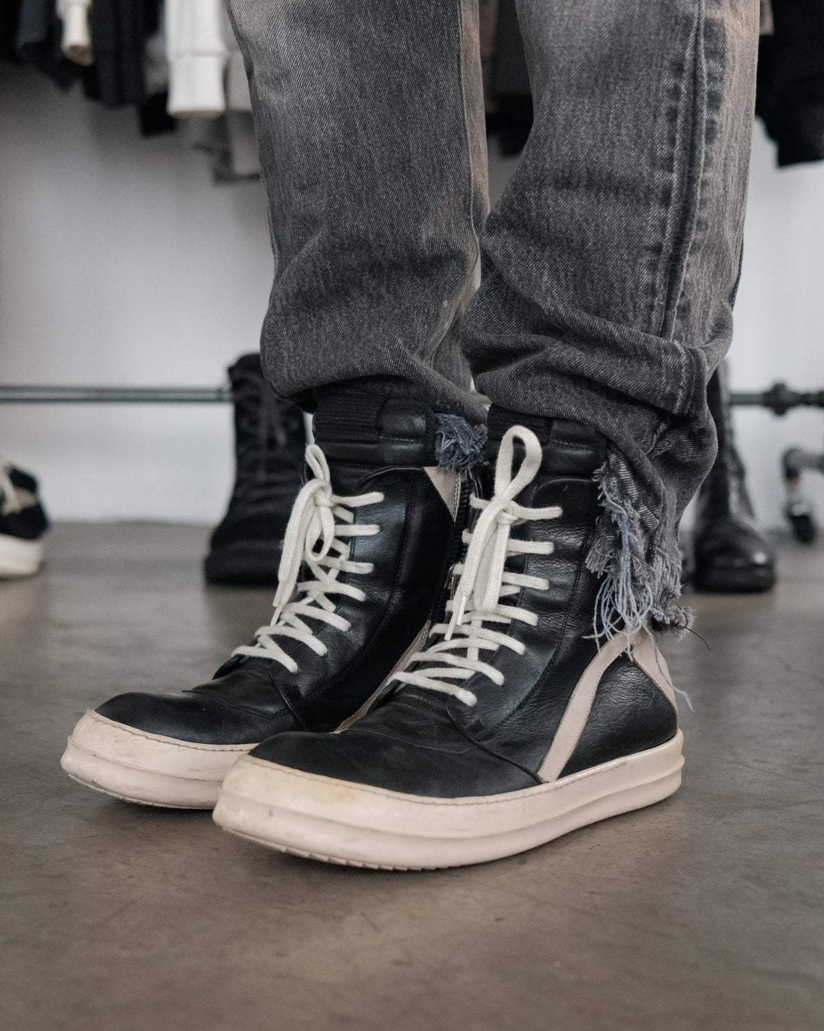 RICK OWENS AW11 Short Toungue Geobasket Sneakers