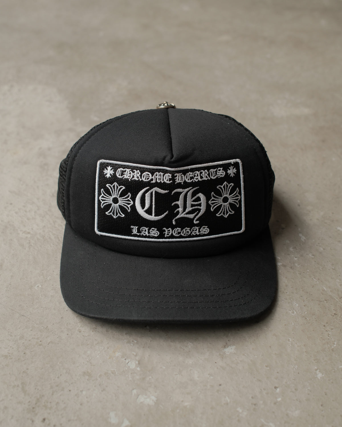 Chrome Hearts Las Vegas Exclusive CH Patch Trucker Hat – Black/Black