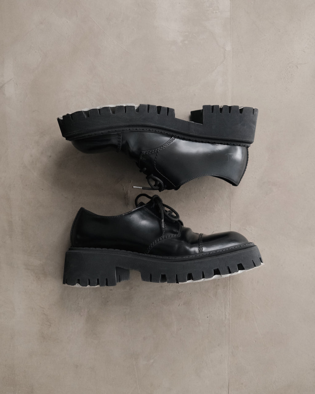 BALENCIAGA Leather Tractor Derby Shoes