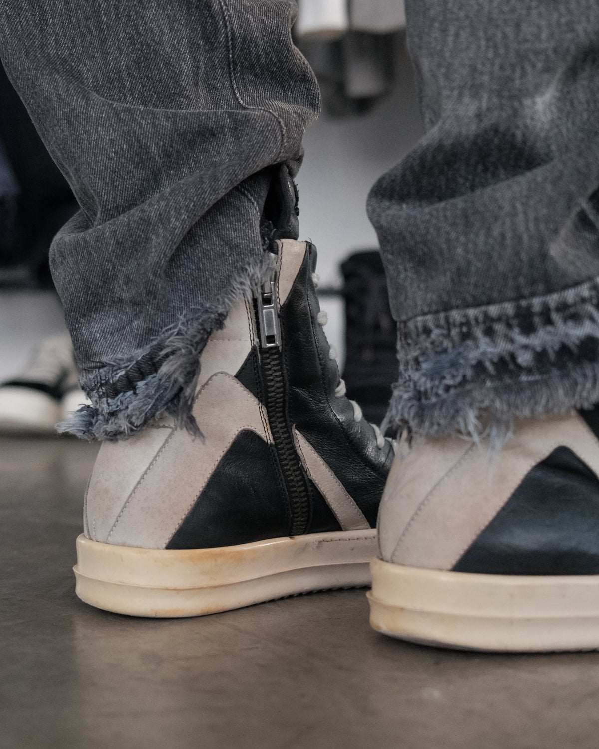 RICK OWENS AW11 Short Toungue Geobasket Sneakers